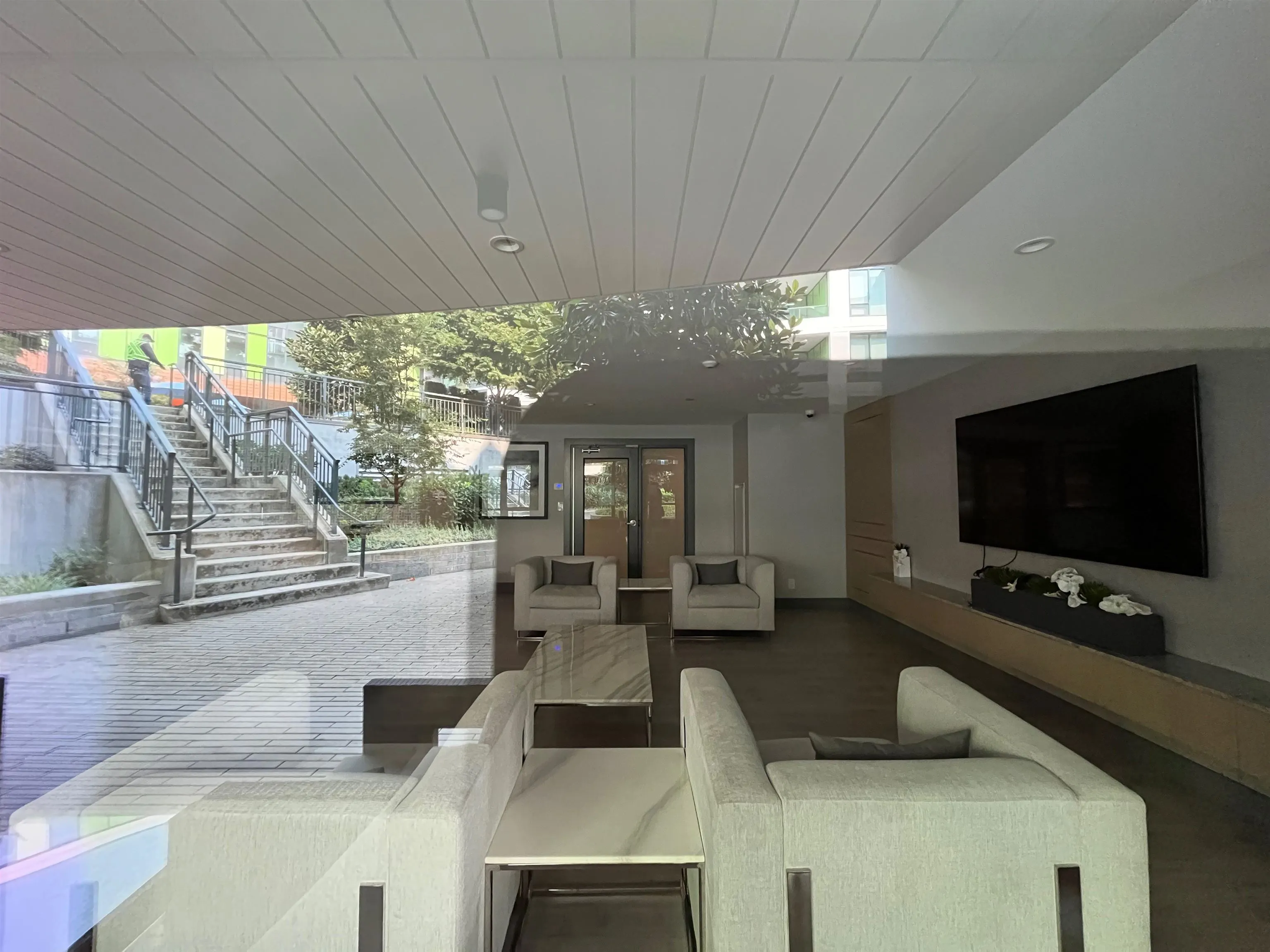 201 3533 Ross Drive
