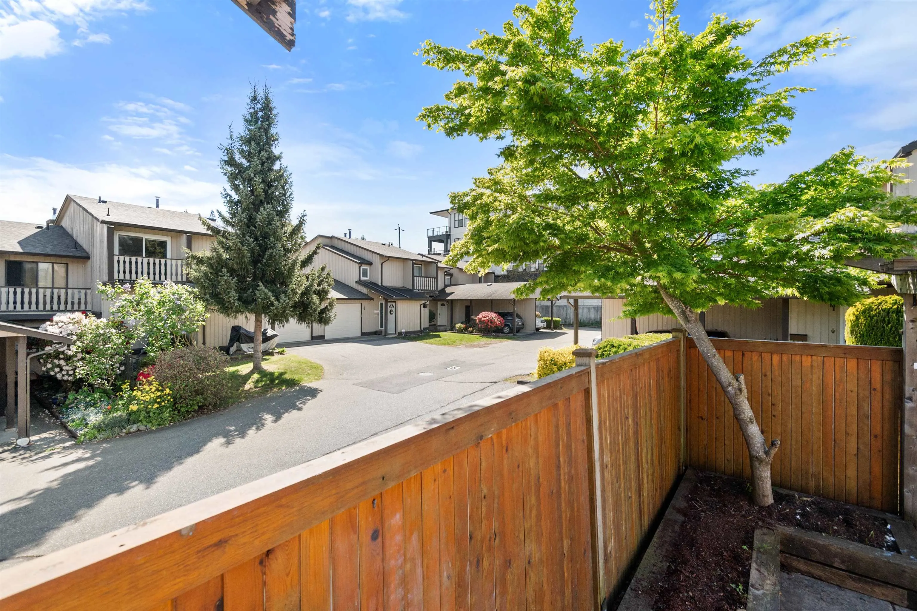 15 32870 Bevan Way