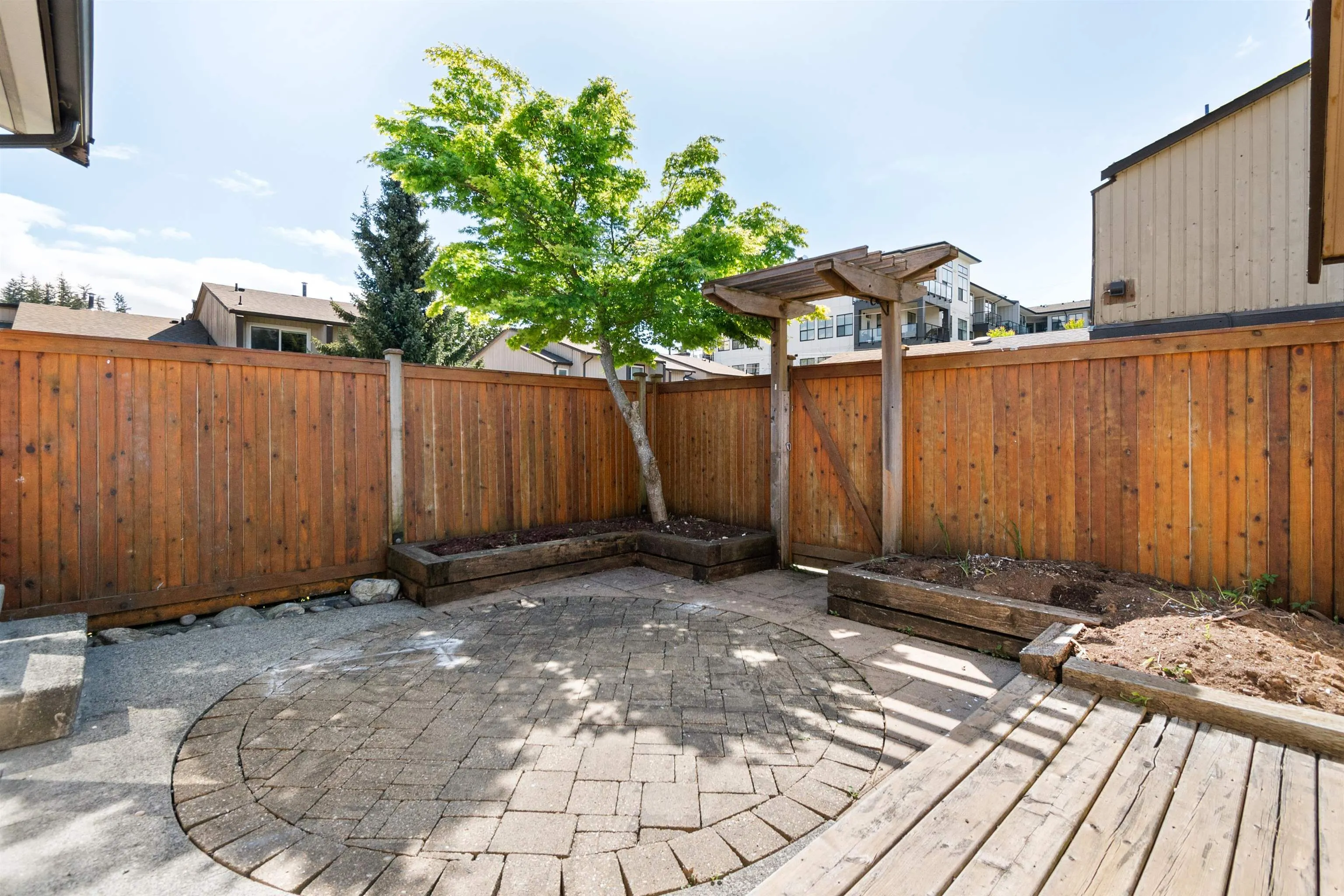 15 32870 Bevan Way
