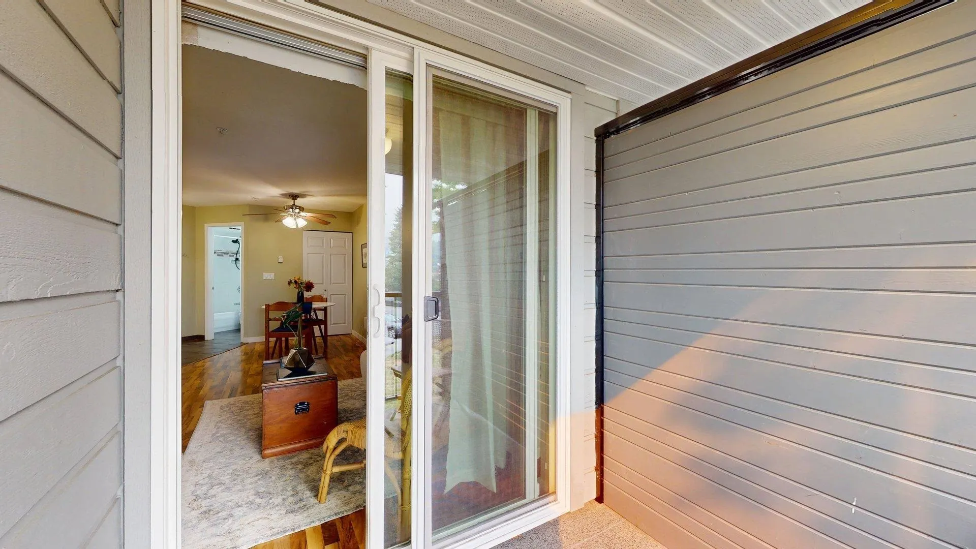 C210 40140 Willow Crescent