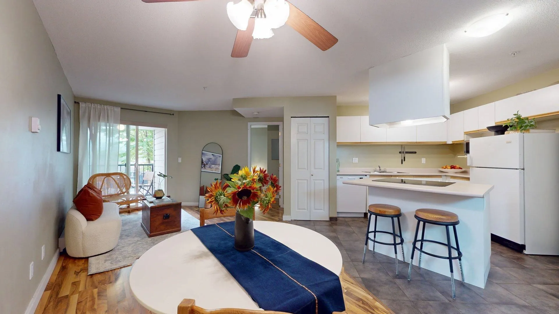 C210 40140 Willow Crescent