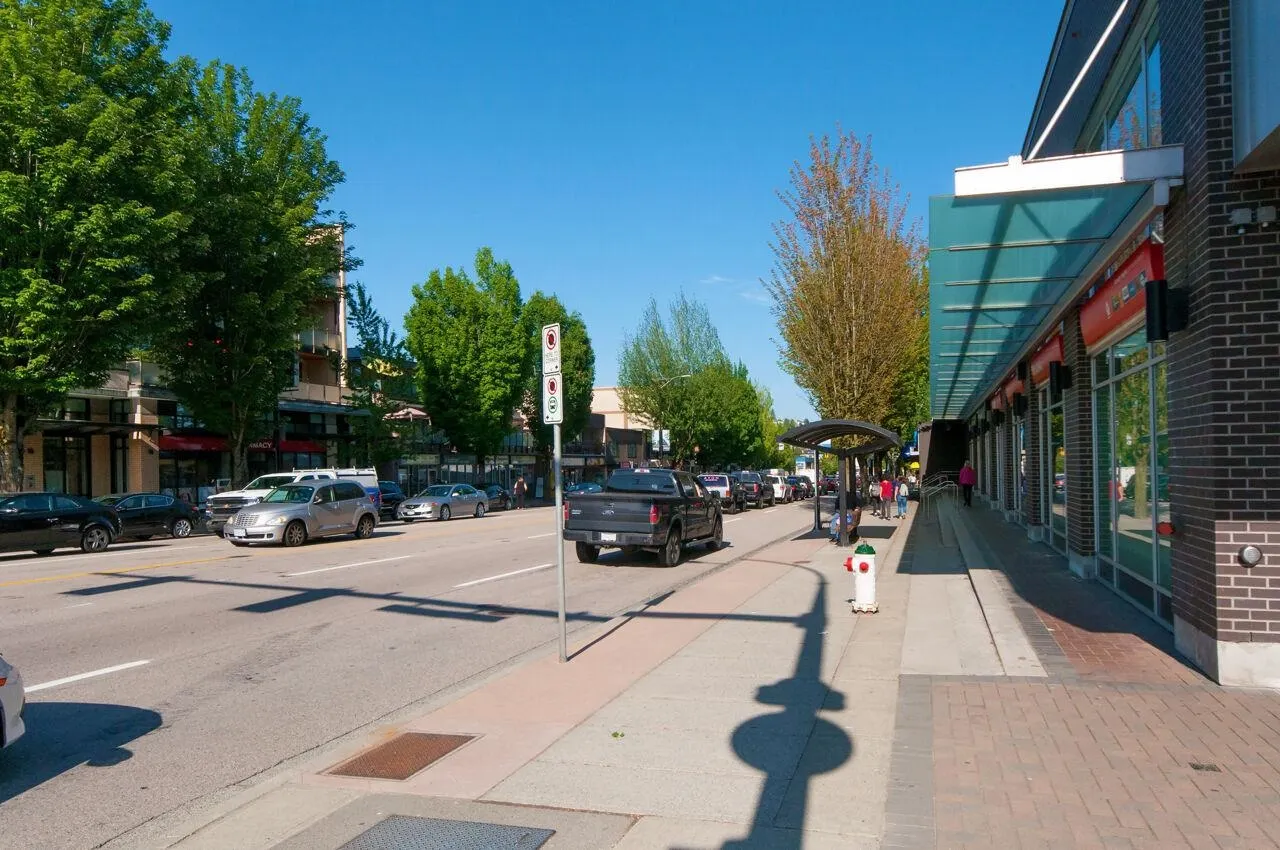 301 4548 Hastings Street