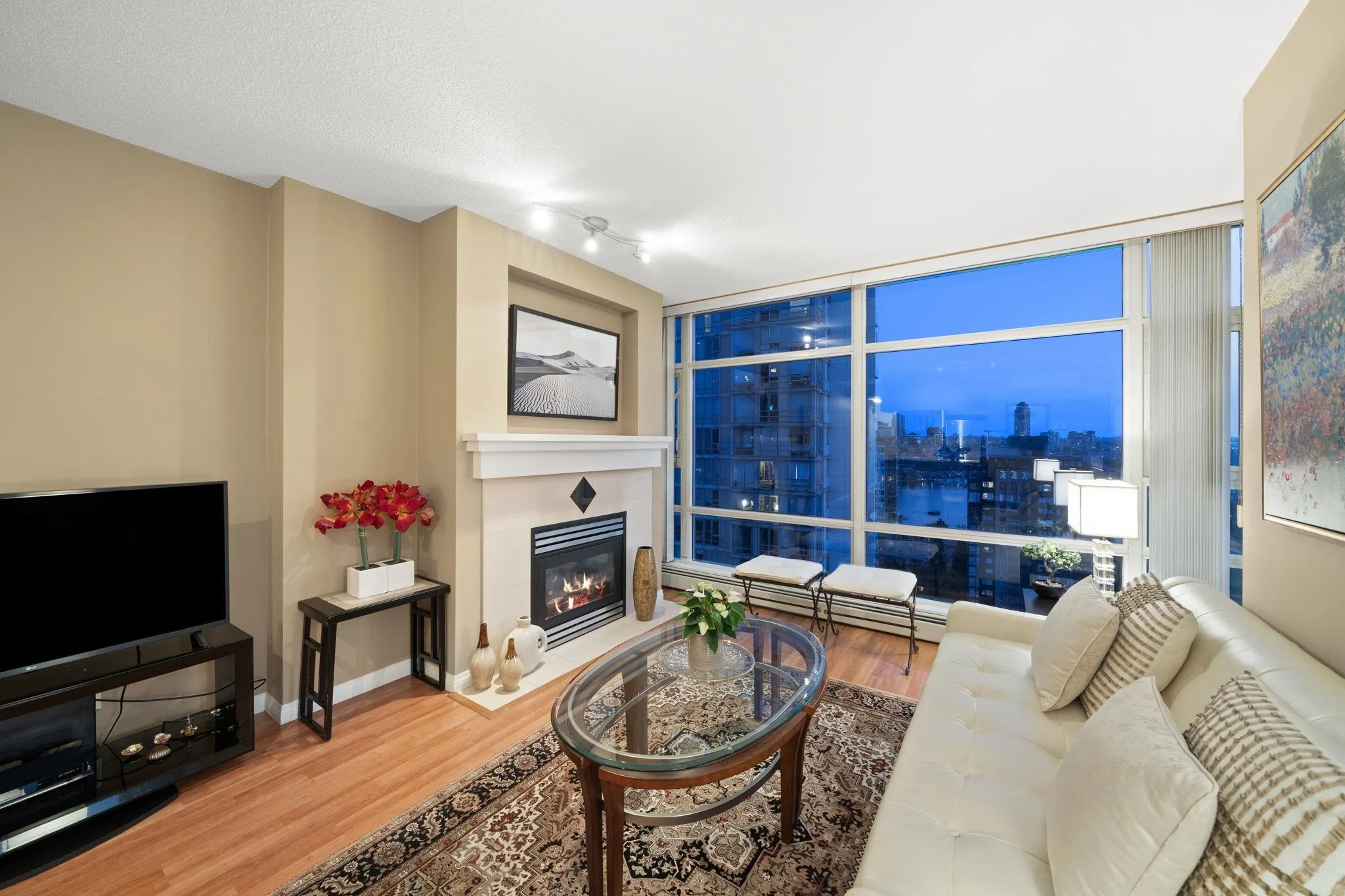 2306 1199 Marinaside Crescent