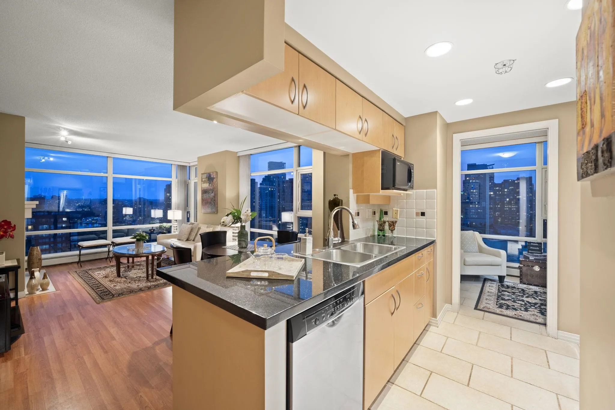2306 1199 Marinaside Crescent