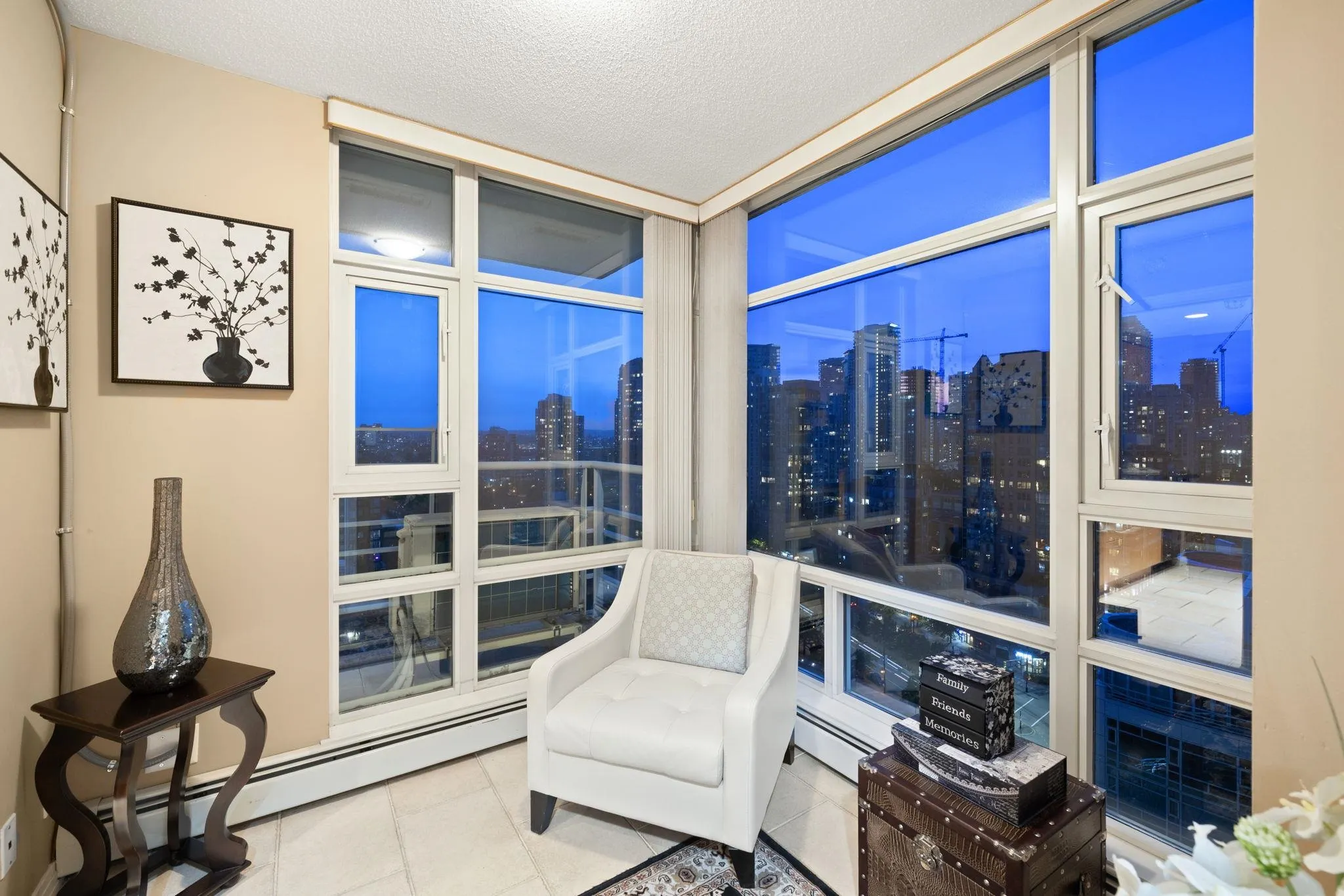 2306 1199 Marinaside Crescent