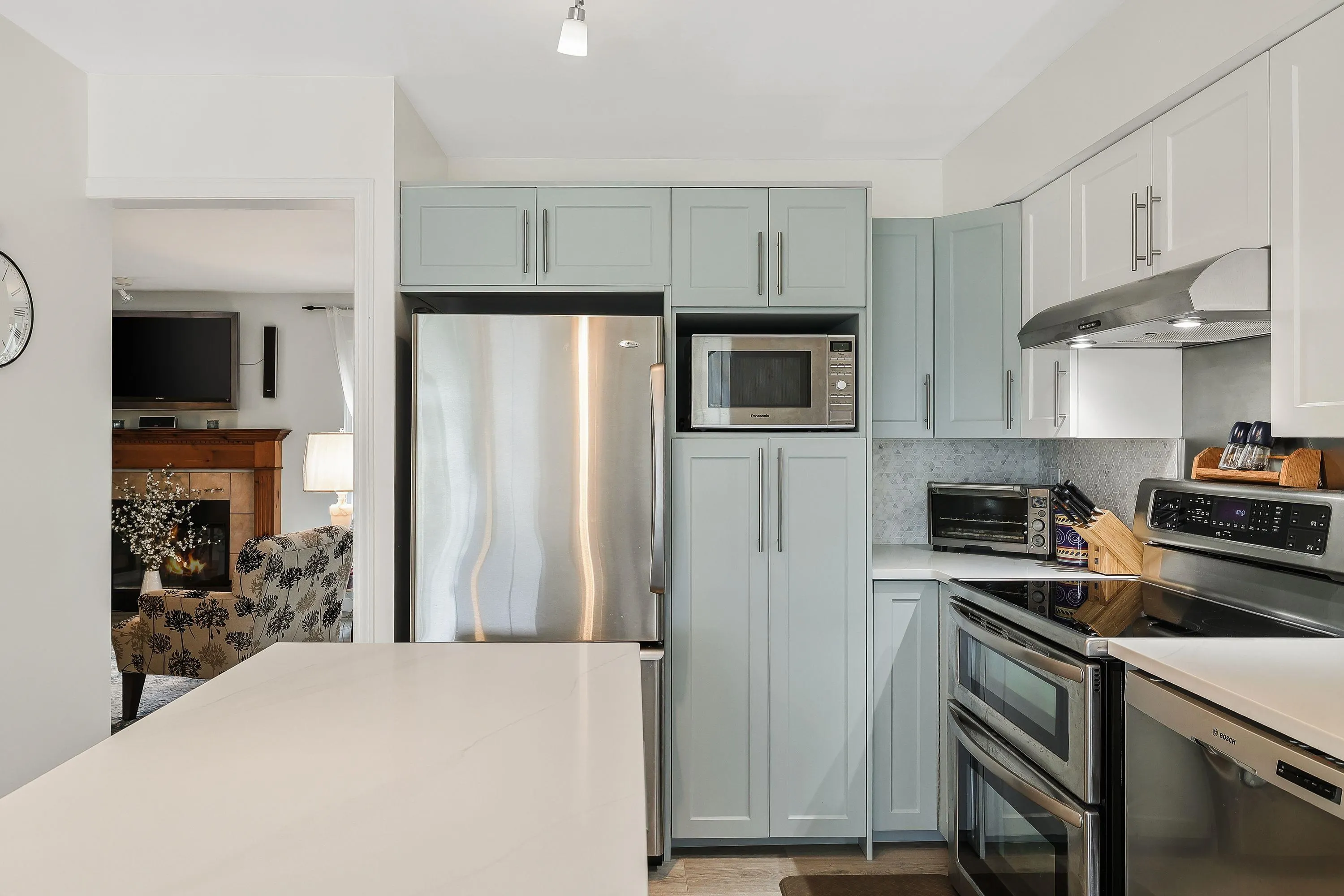 106 1140 Castle Crescent
