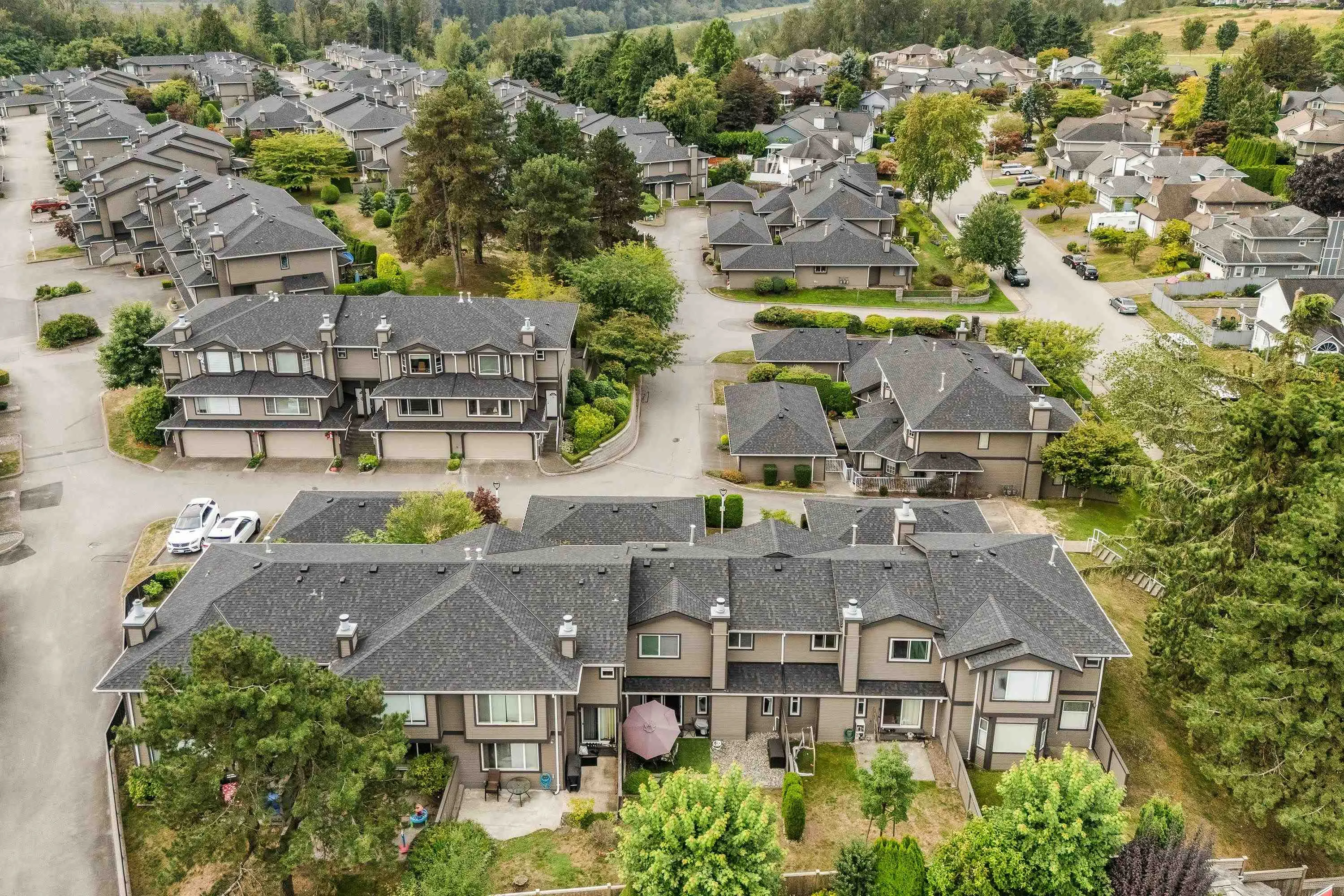 106 1140 Castle Crescent