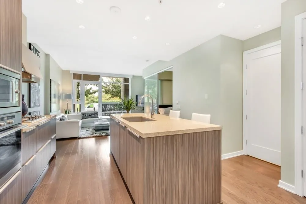 1618 Columbia Street