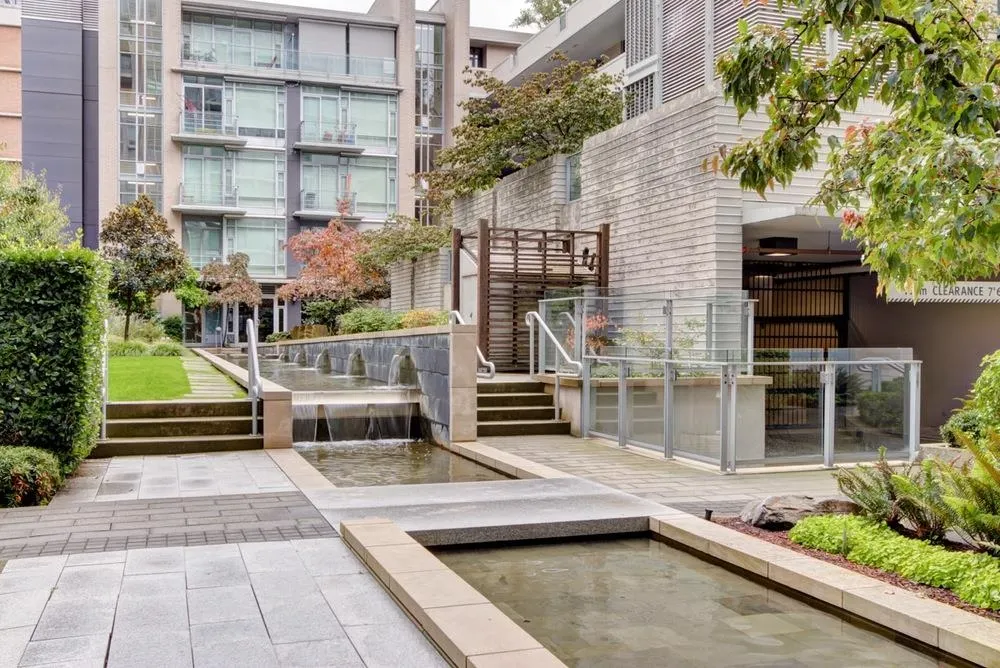 1618 Columbia Street