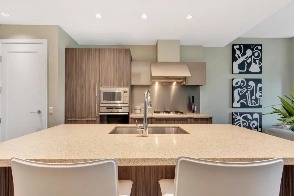 1618 Columbia Street