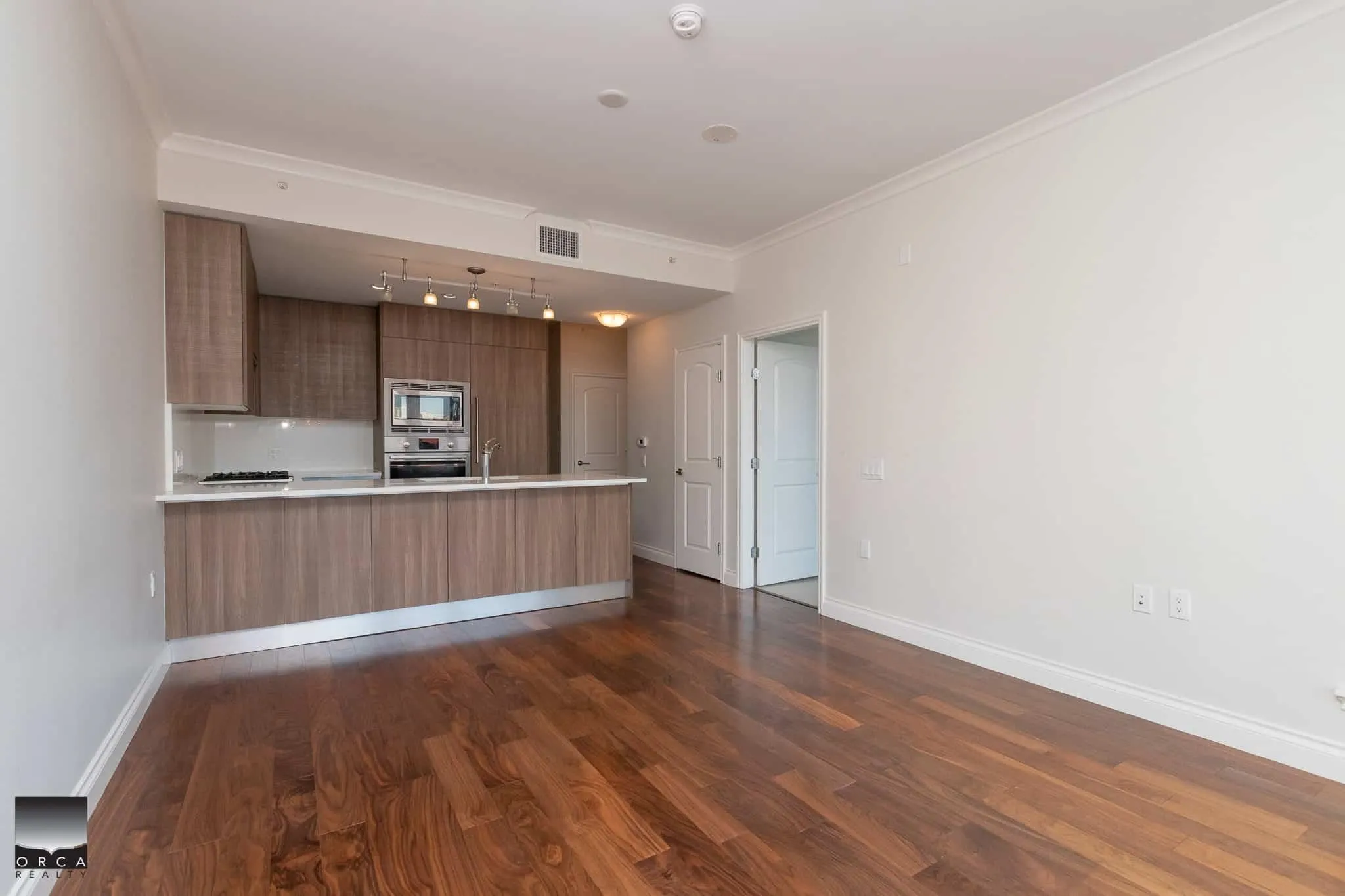 610 175 Victory Ship Way