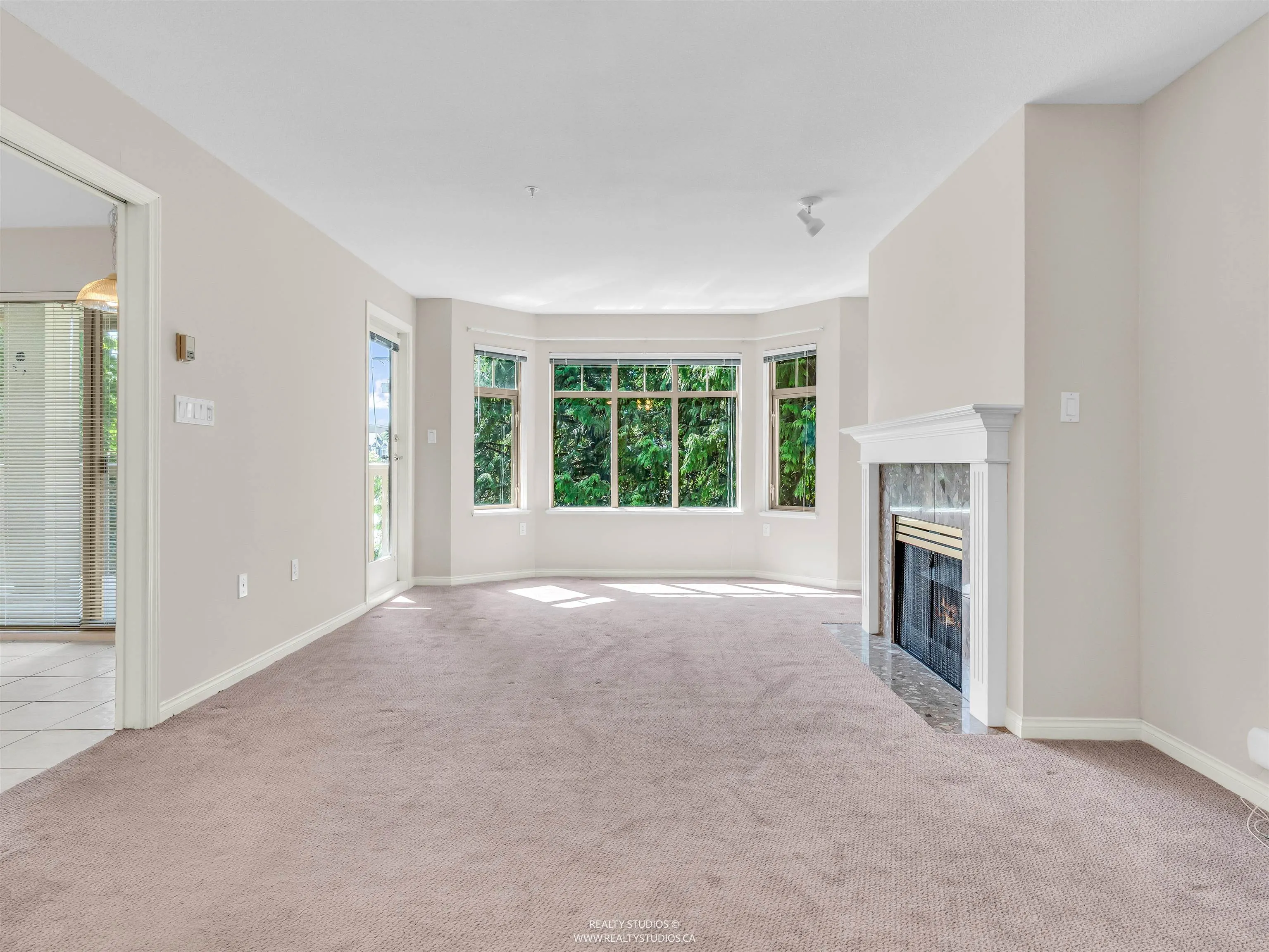 413 2059 Chesterfield Avenue