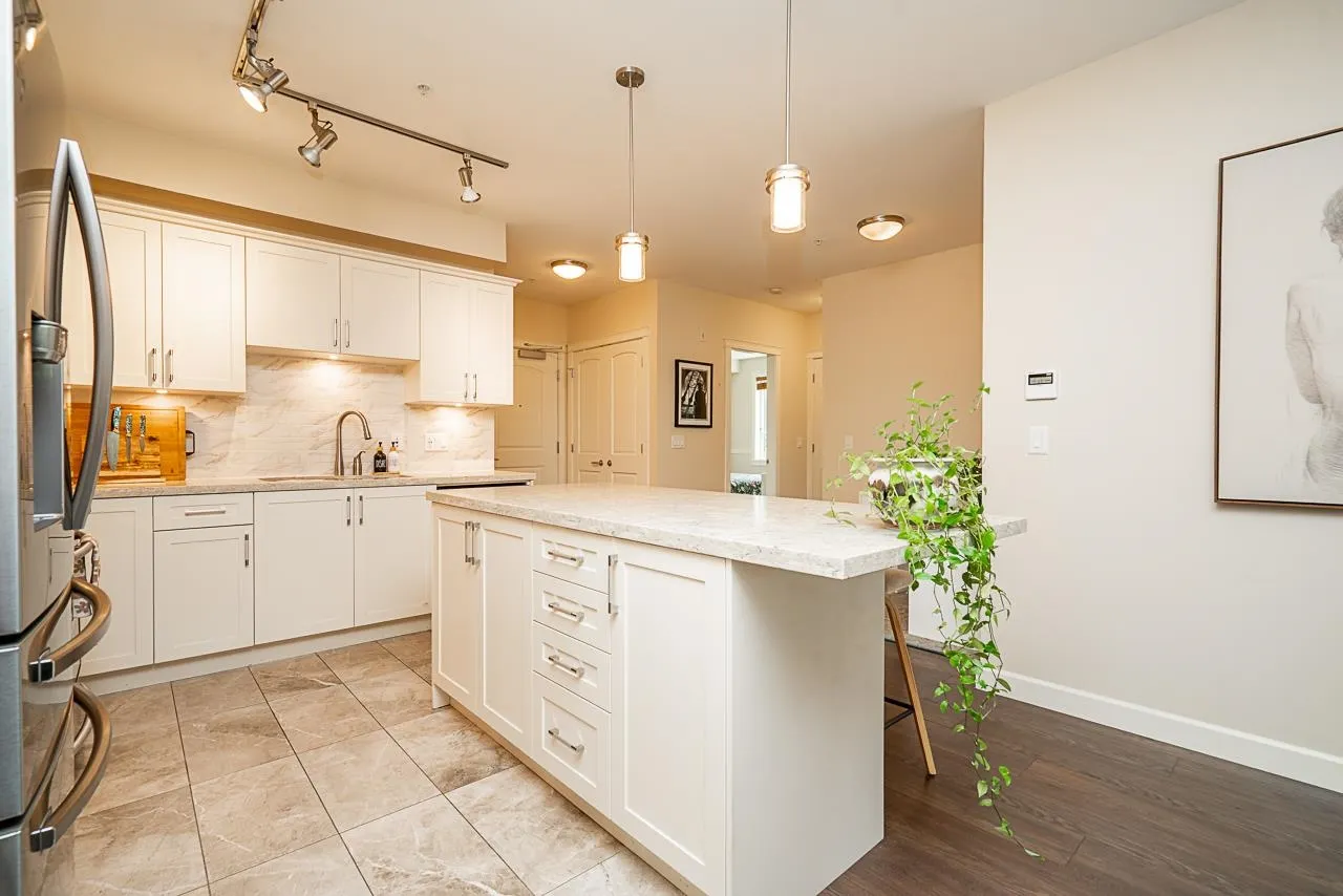 114 14588 Mcdougall Drive