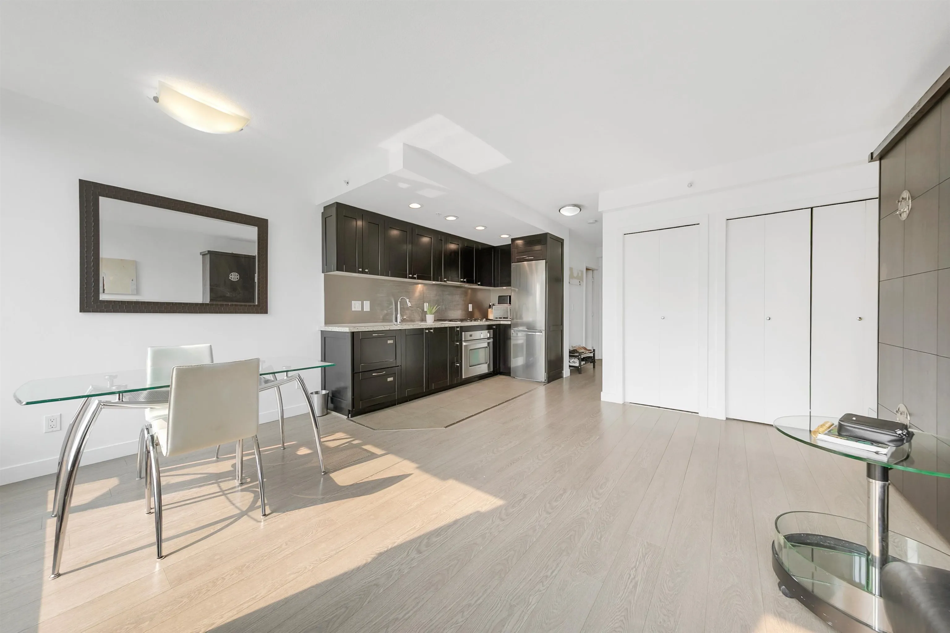 516 1133 Homer Street