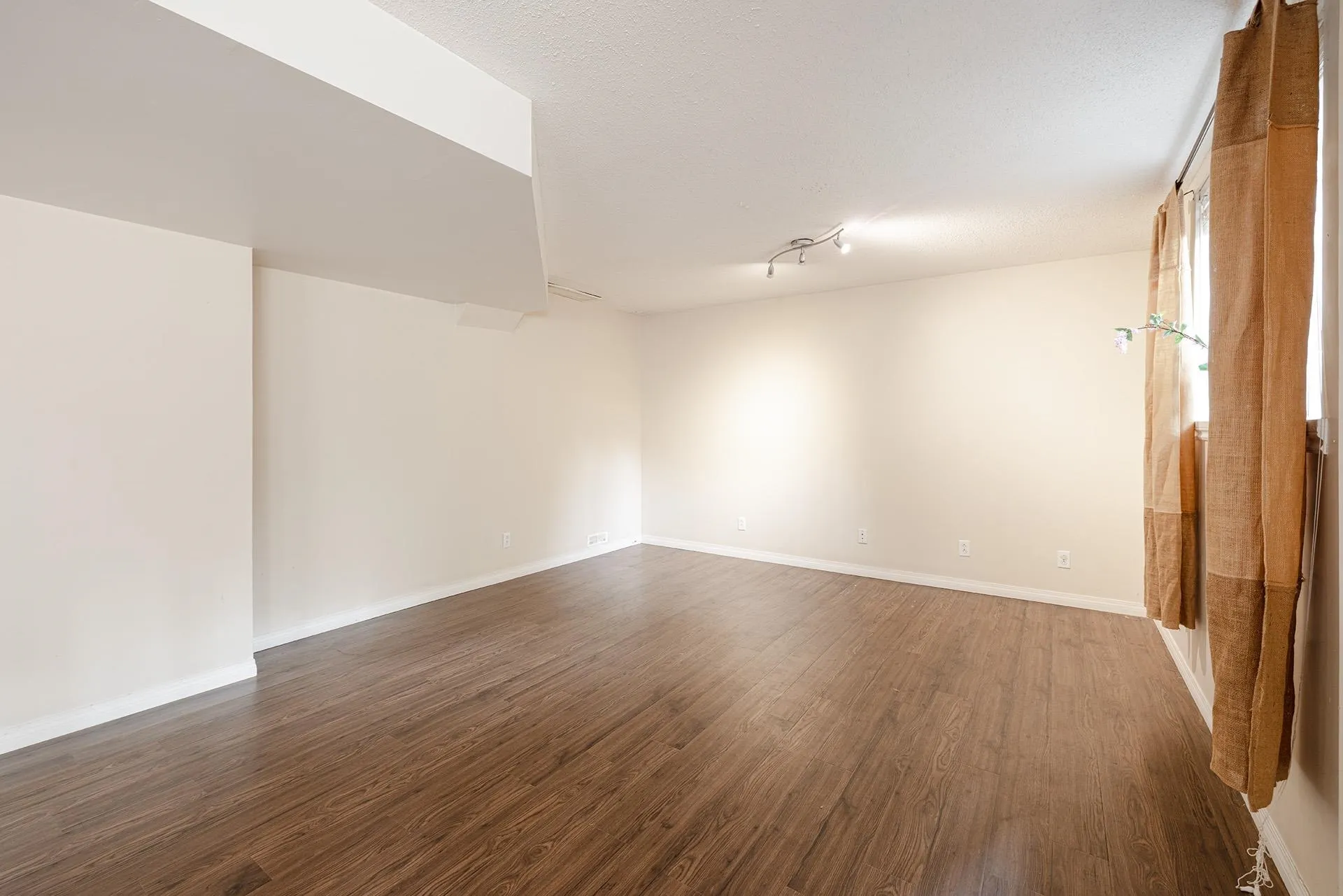 18270 Claytonwood Crescent