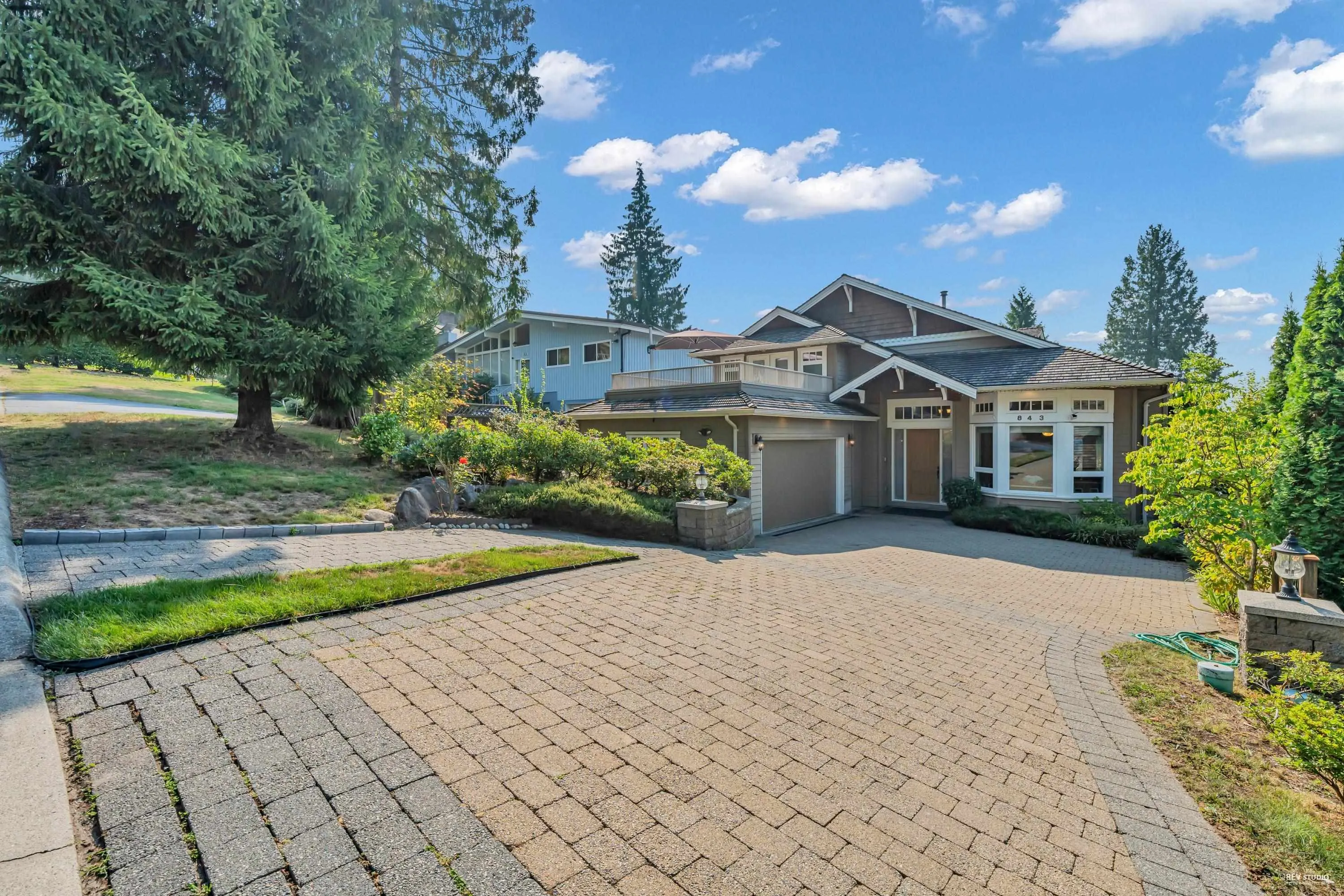 843 Canyon Boulevard