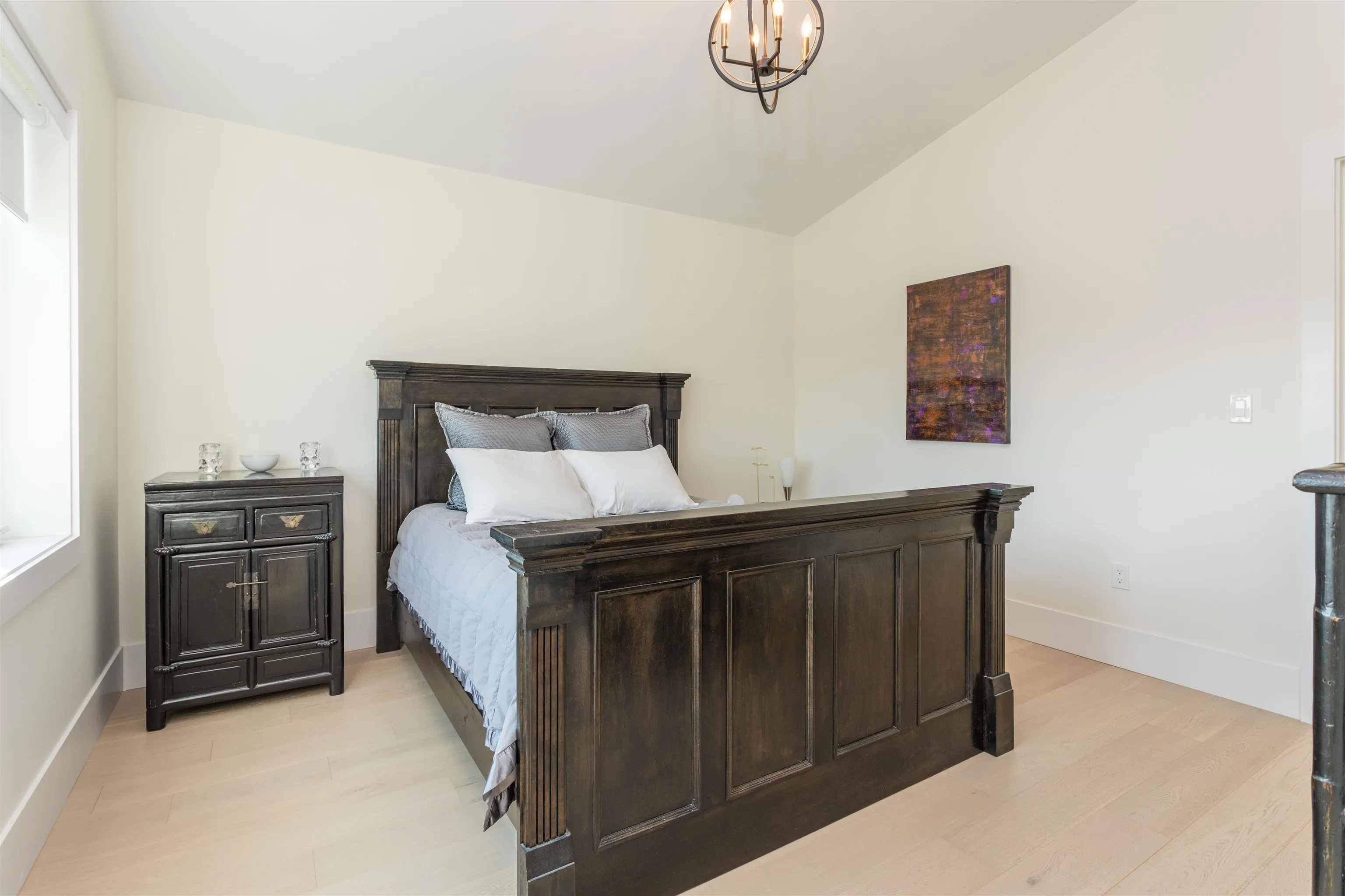 341 E 13th Street