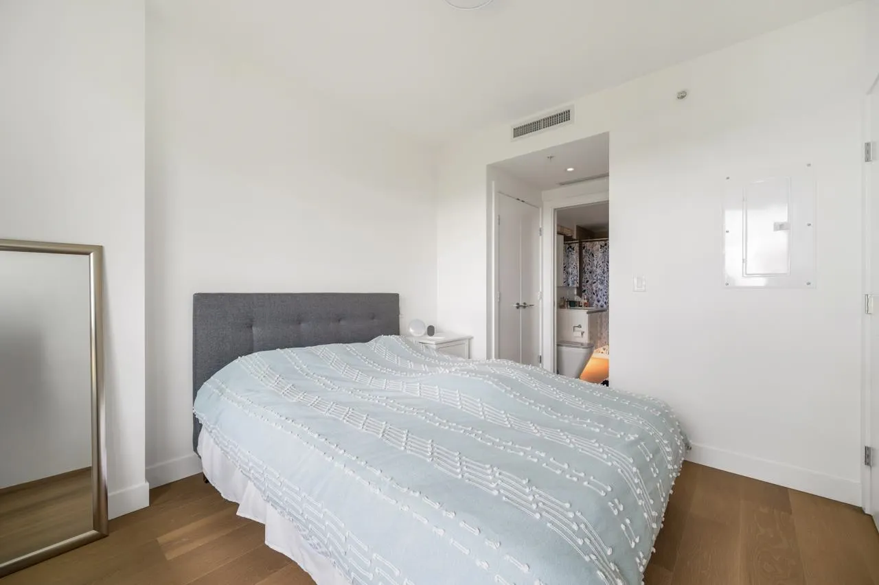 710 5766 Gilbert Road