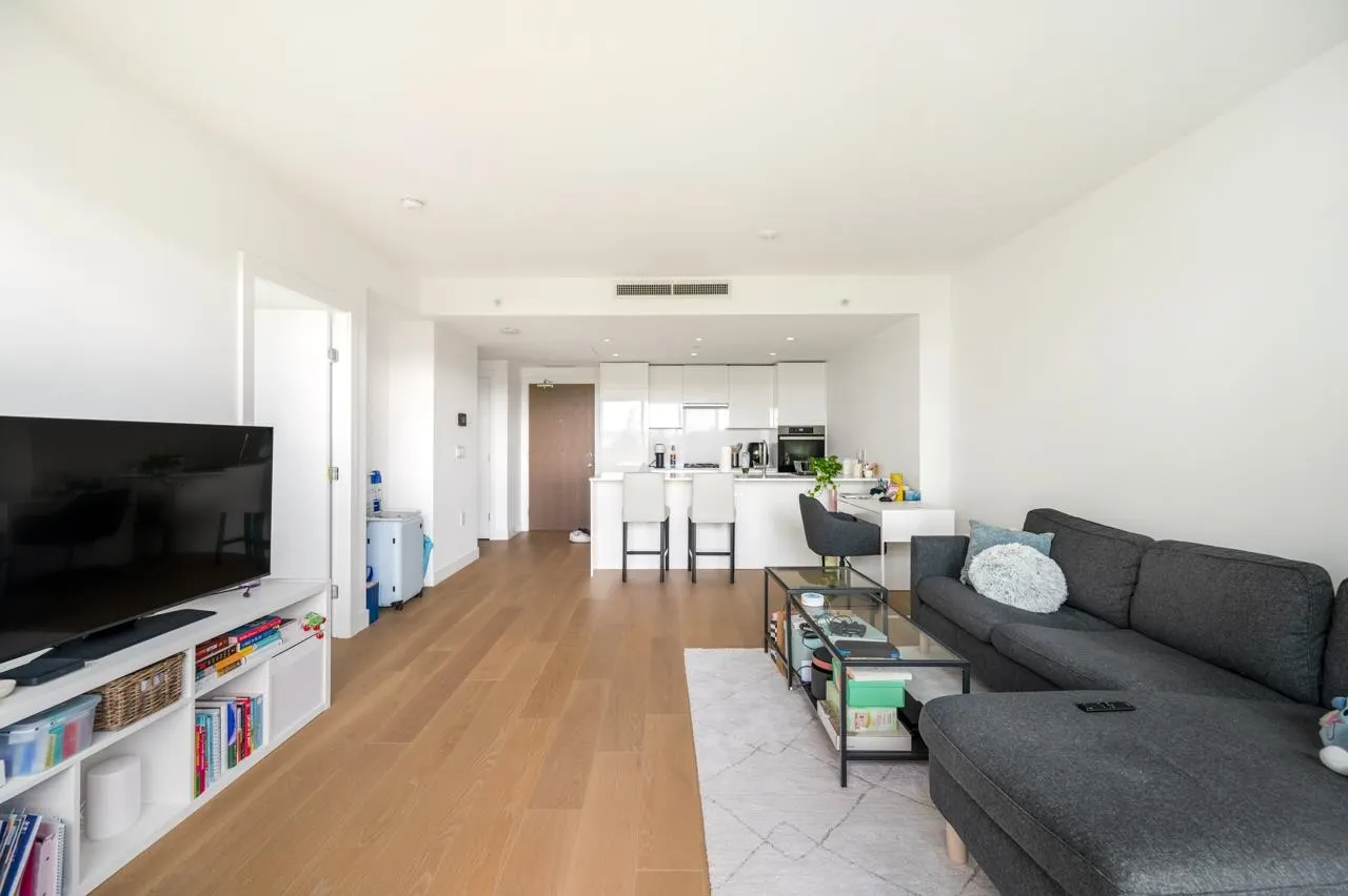 710 5766 Gilbert Road