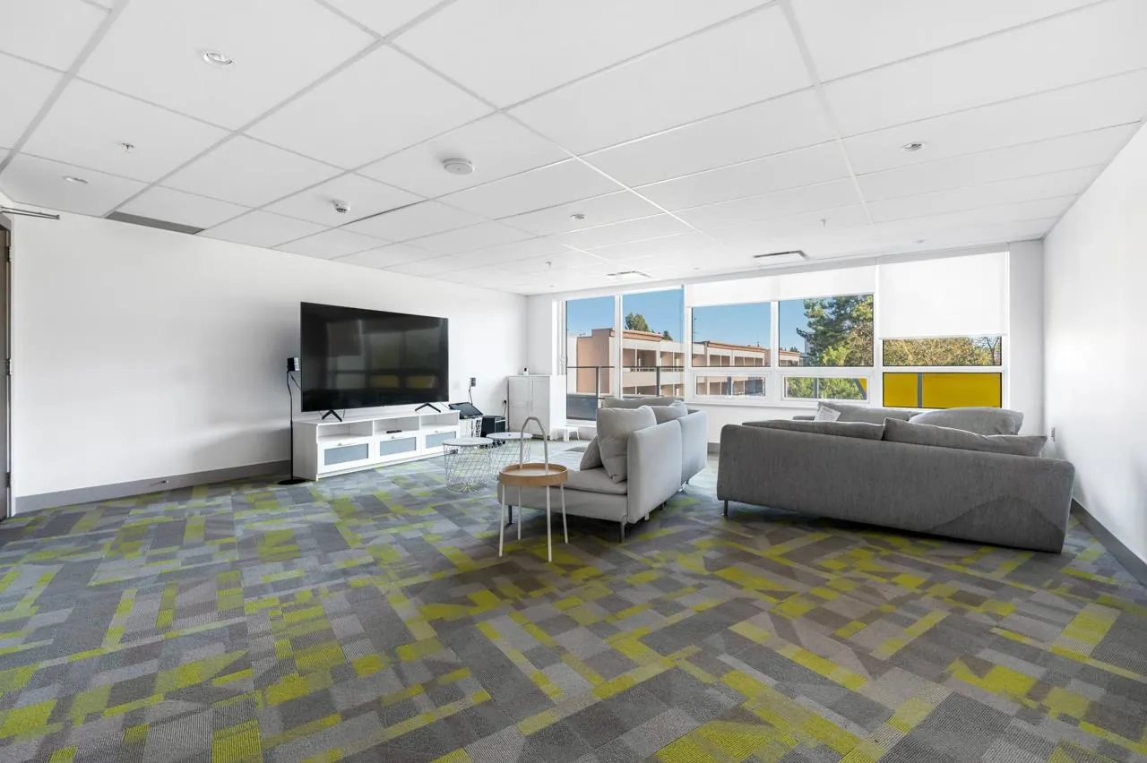 710 5766 Gilbert Road
