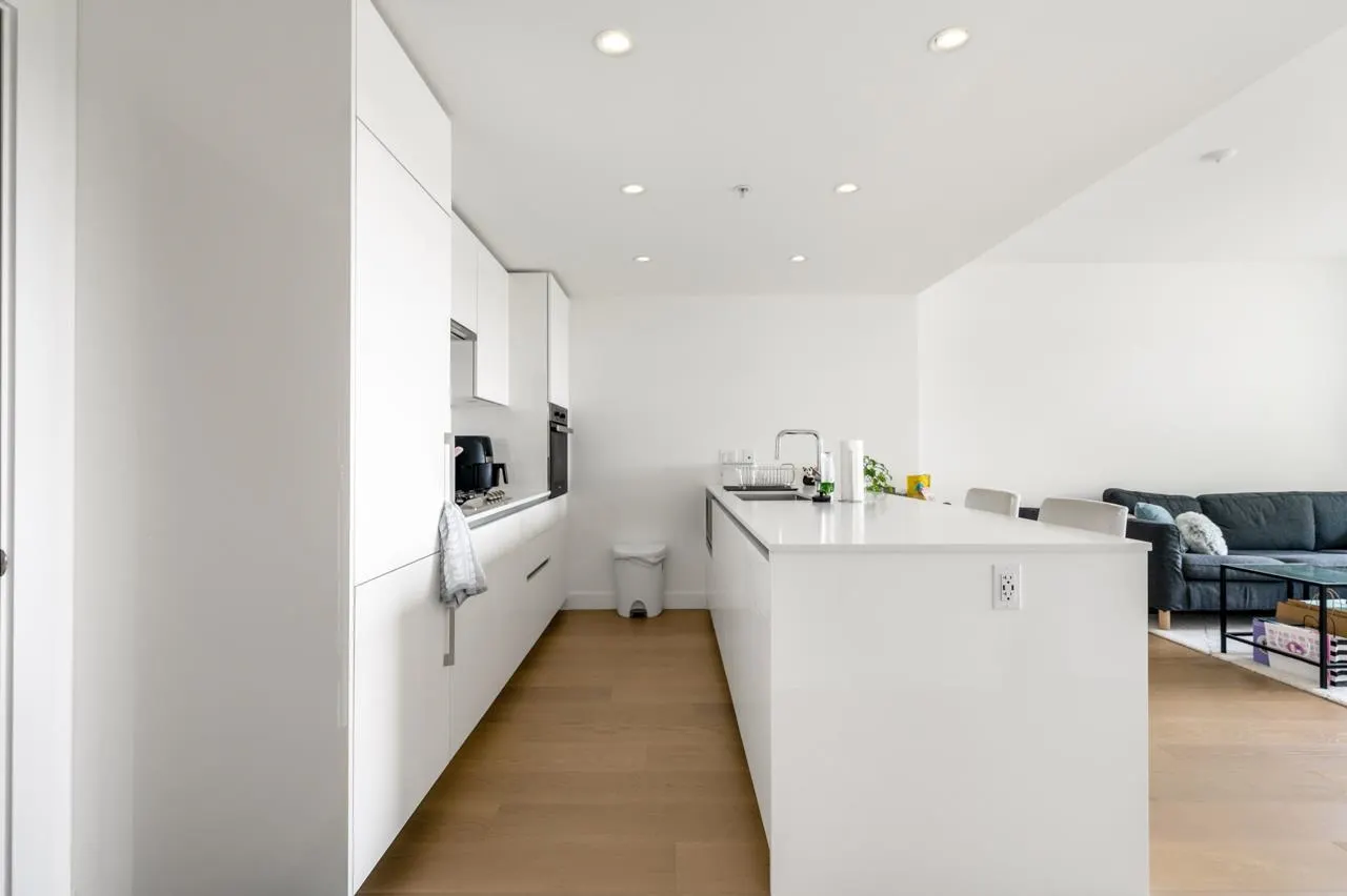710 5766 Gilbert Road
