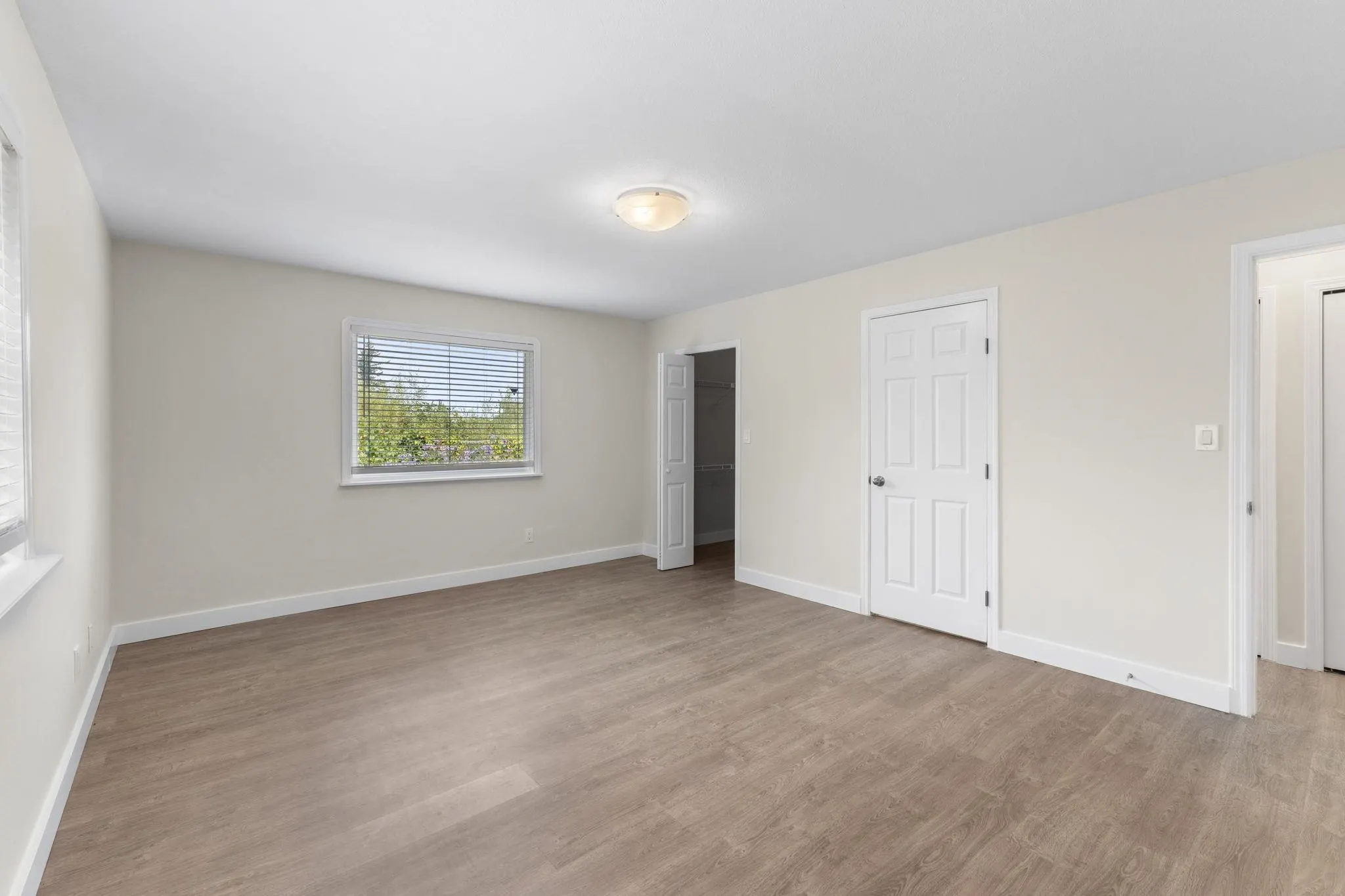 8 46191 Cessna Drive