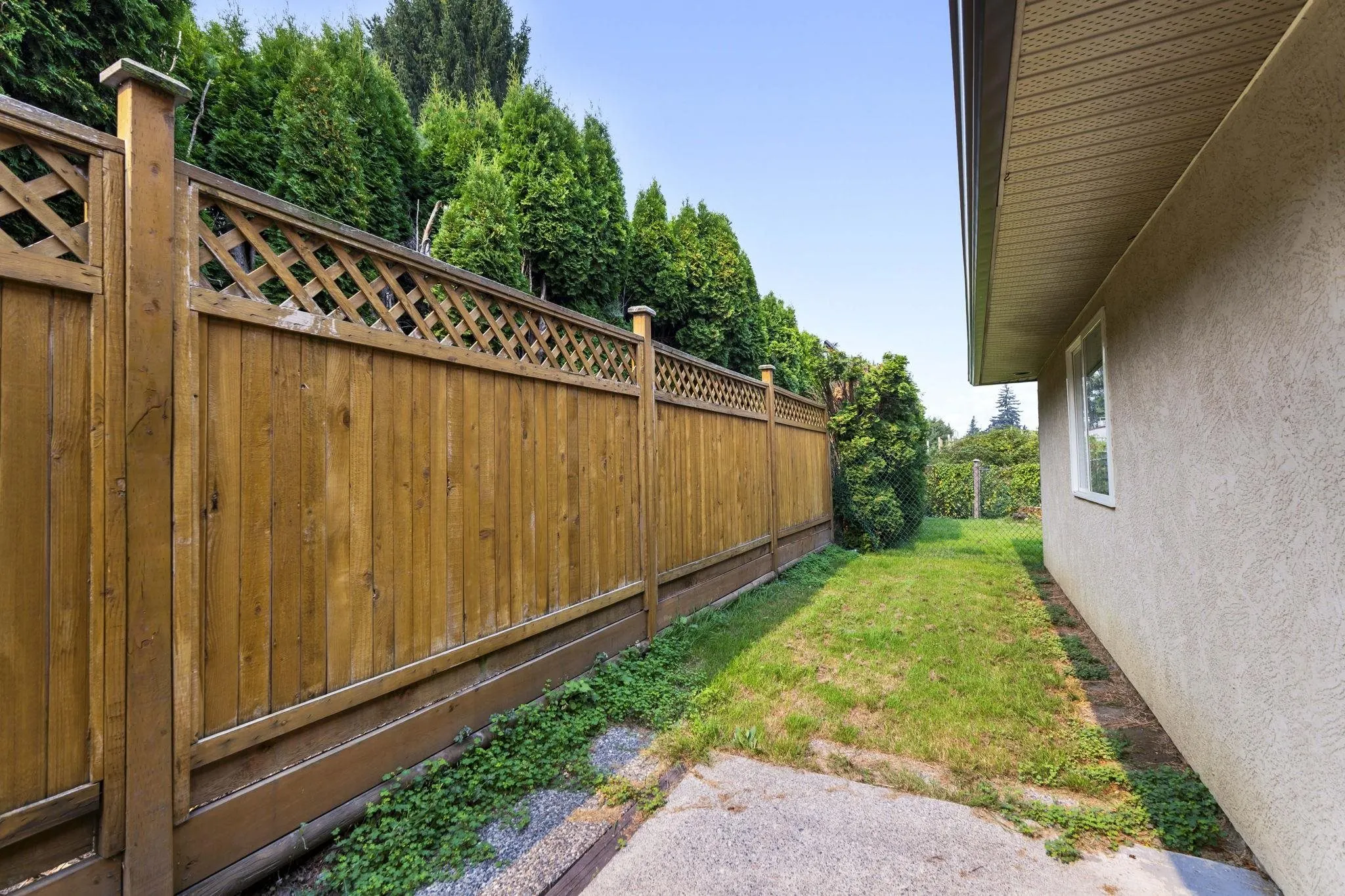 8 46191 Cessna Drive