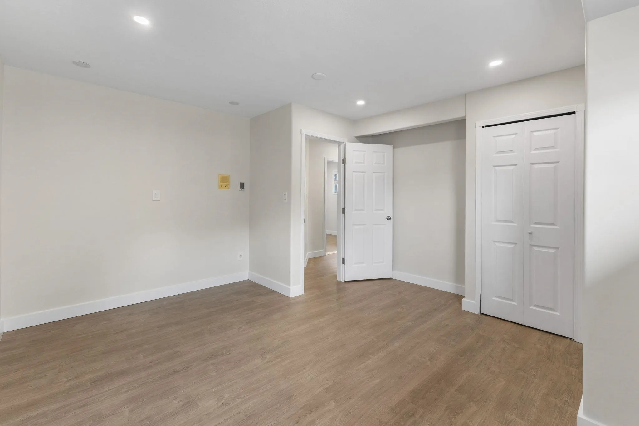8 46191 Cessna Drive