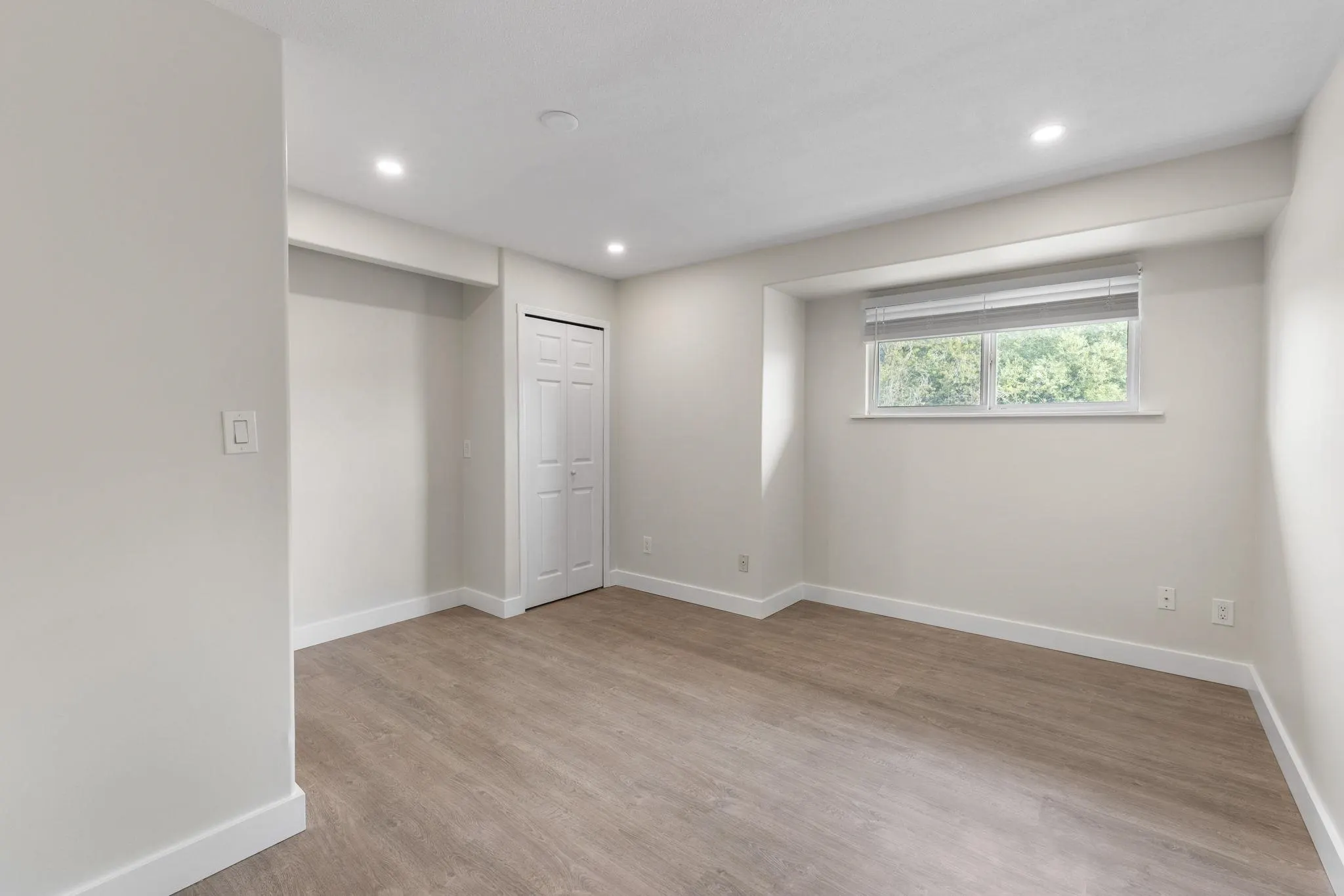 8 46191 Cessna Drive