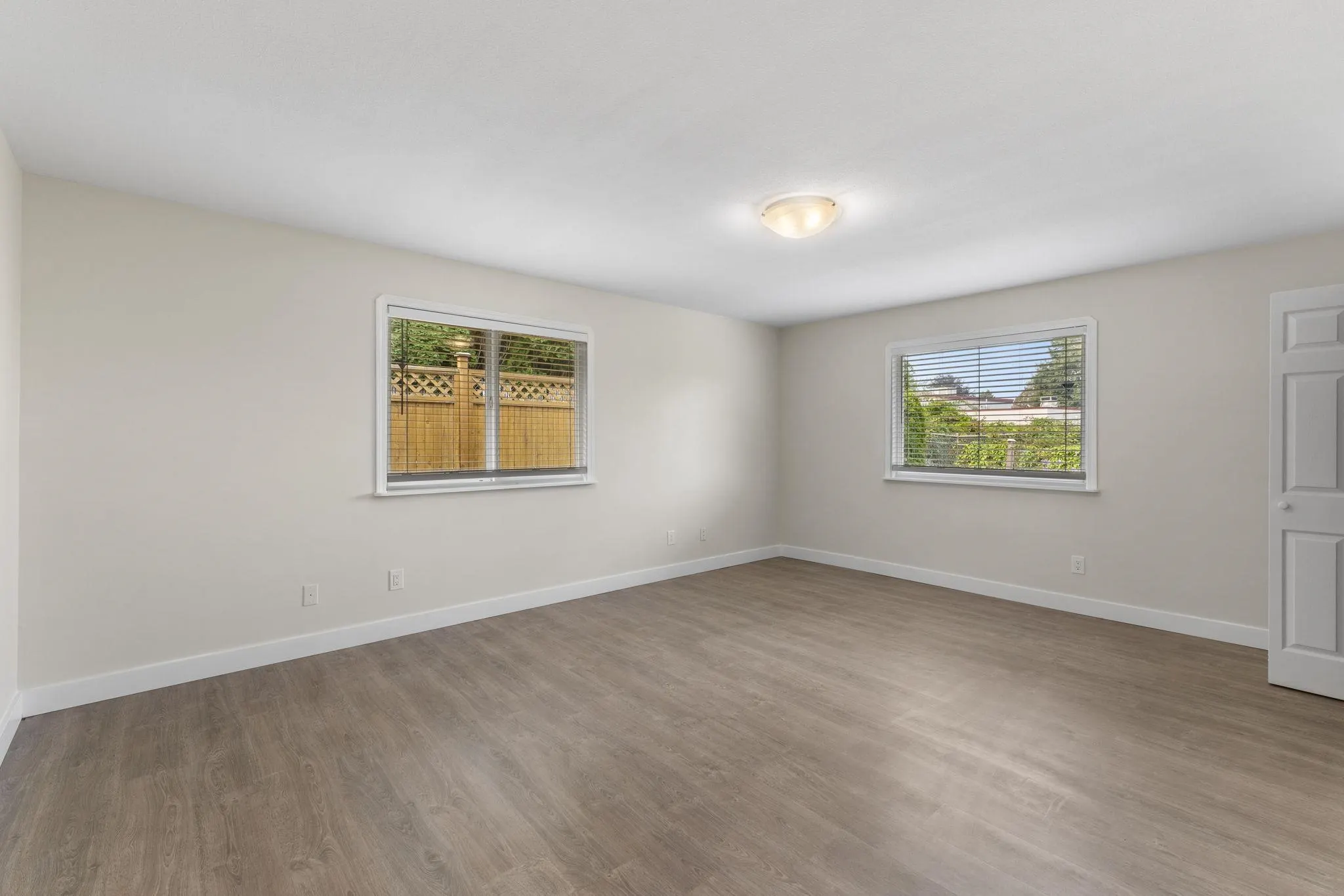 8 46191 Cessna Drive