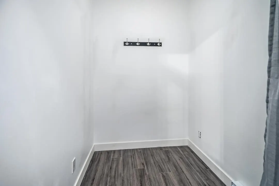 107 12075 Edge Street