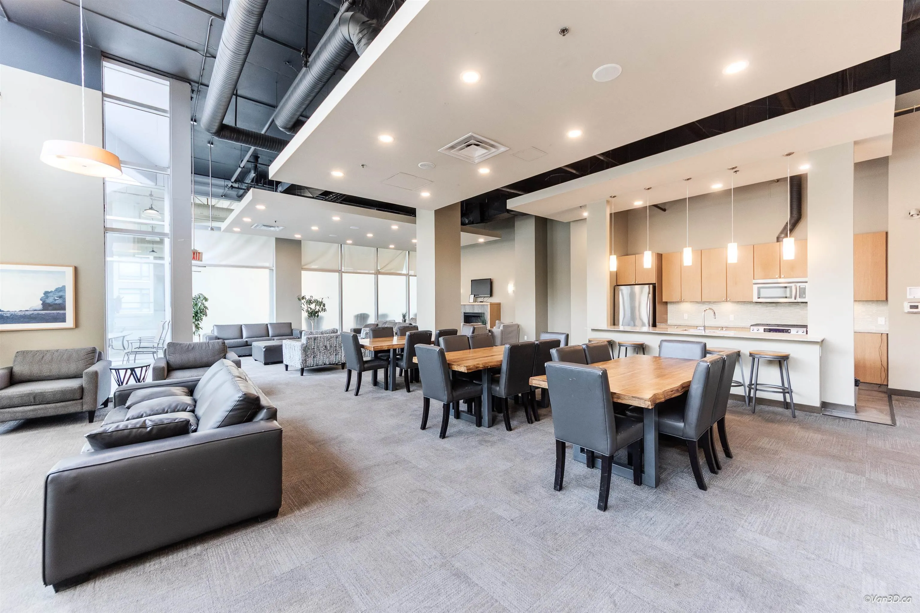 2201 400 Capilano Road