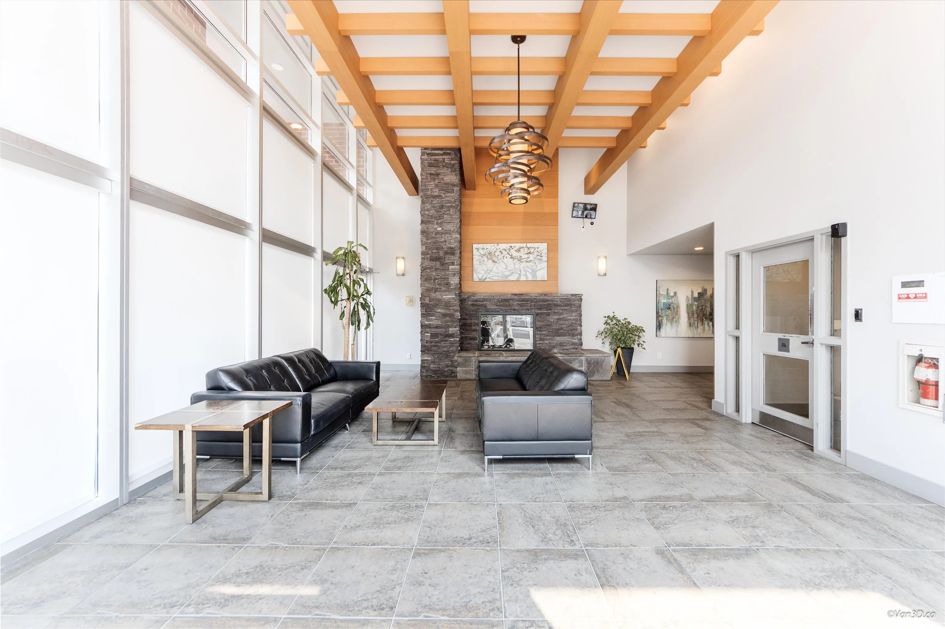 2201 400 Capilano Road