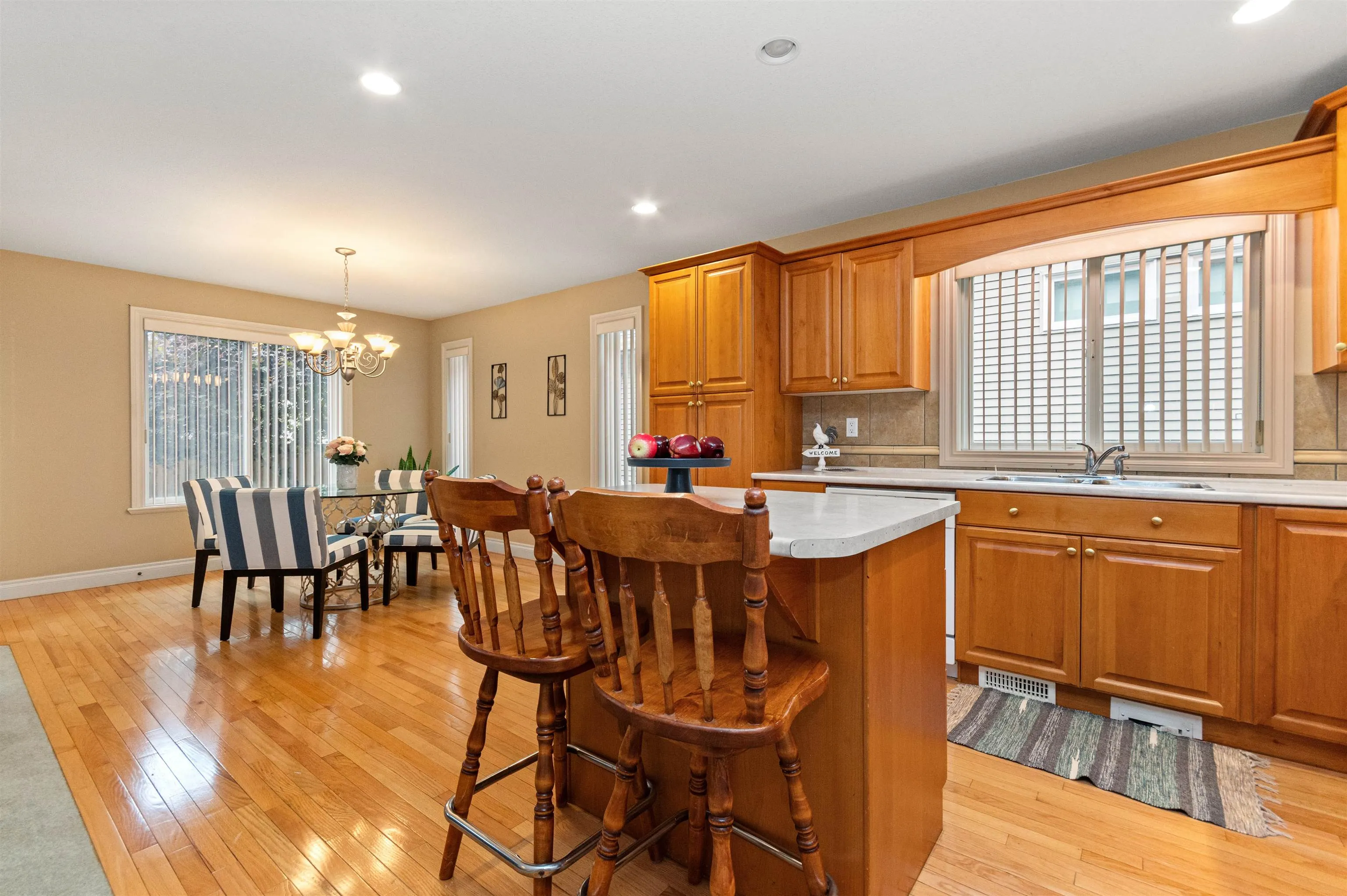 12 45819 Stevenson Road