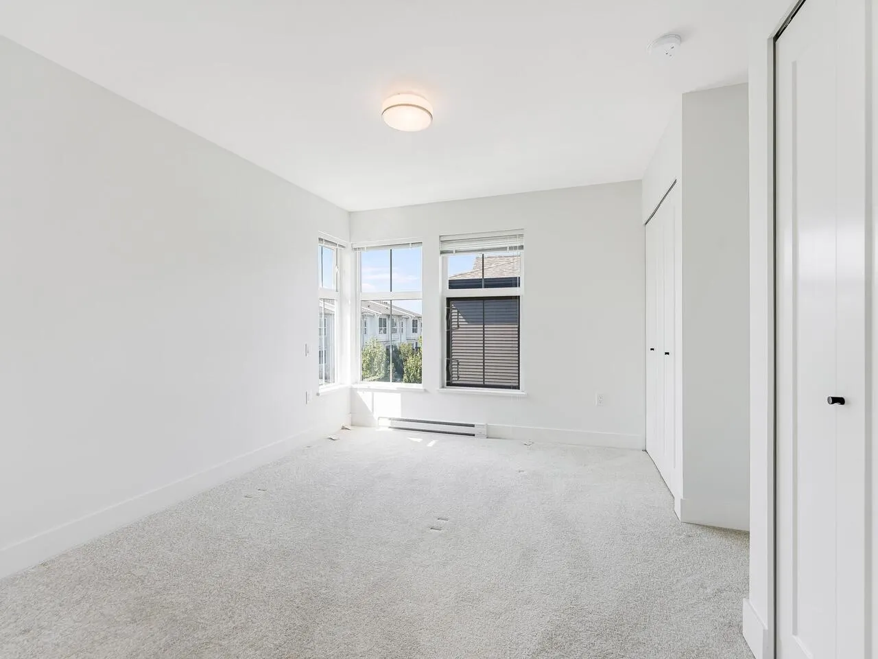 34 4726 Orca Way