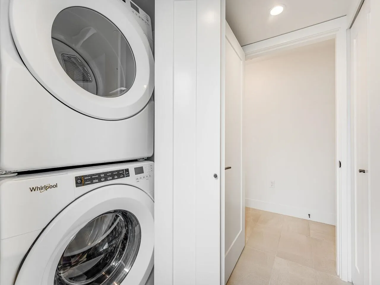 34 4726 Orca Way