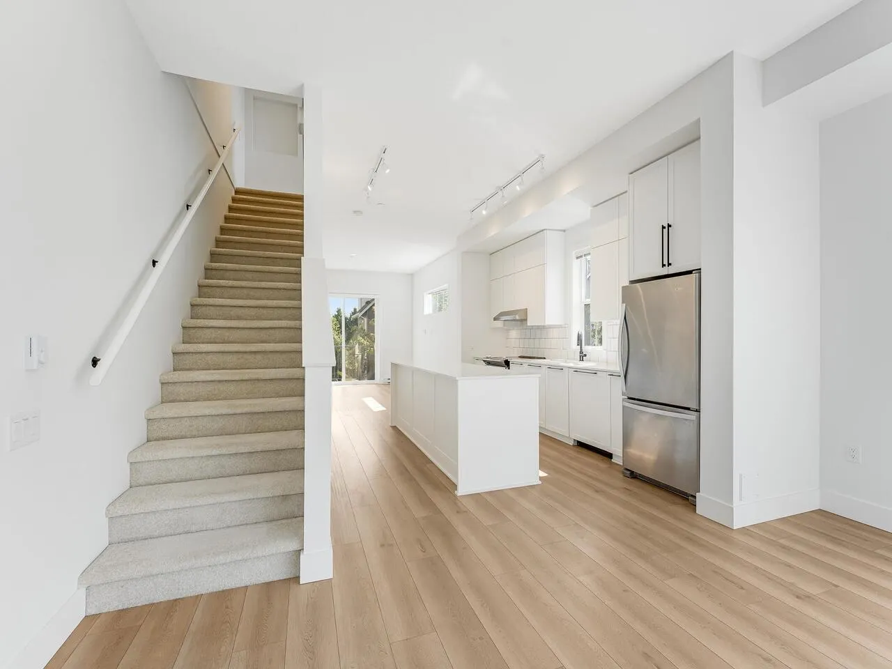 34 4726 Orca Way