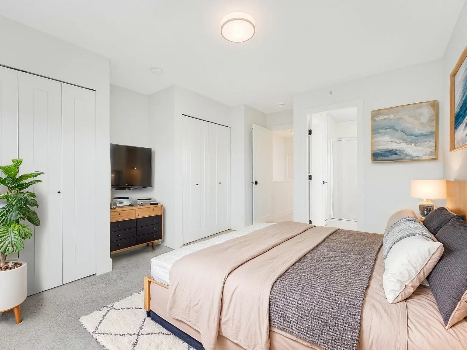 34 4726 Orca Way