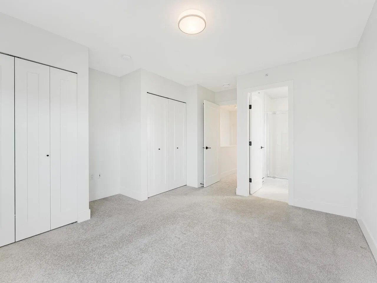 34 4726 Orca Way
