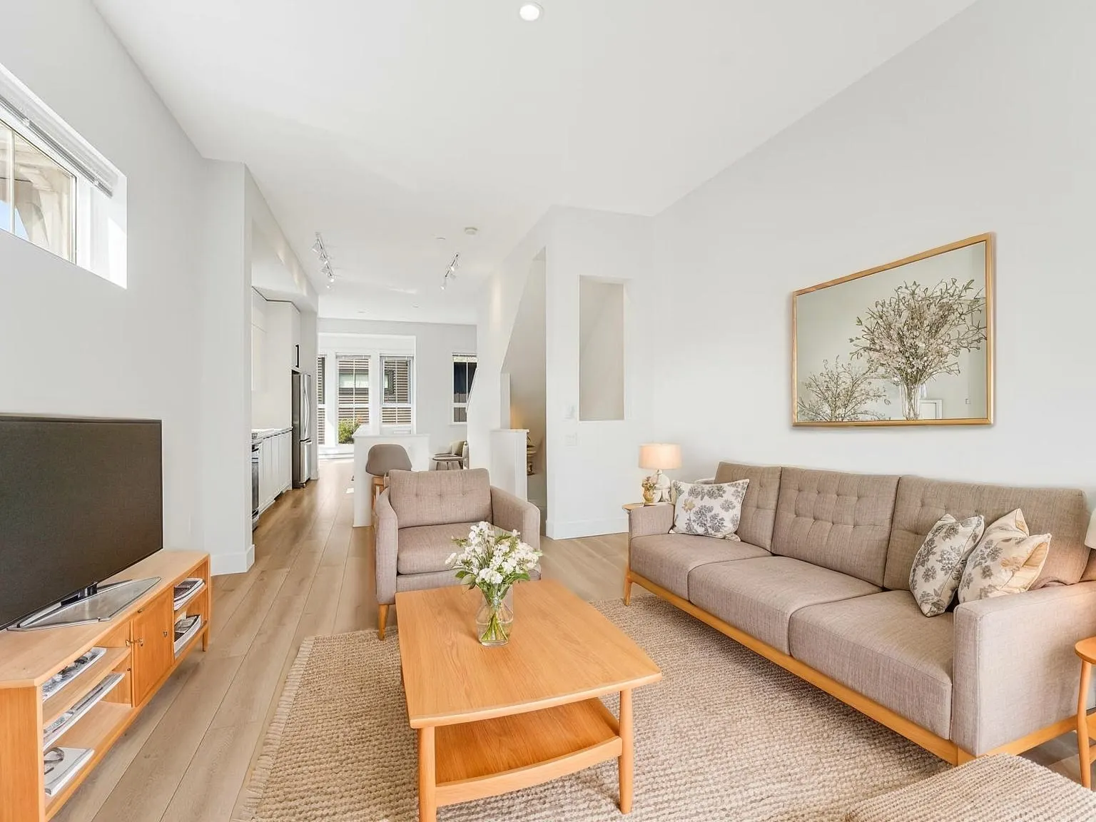 34 4726 Orca Way