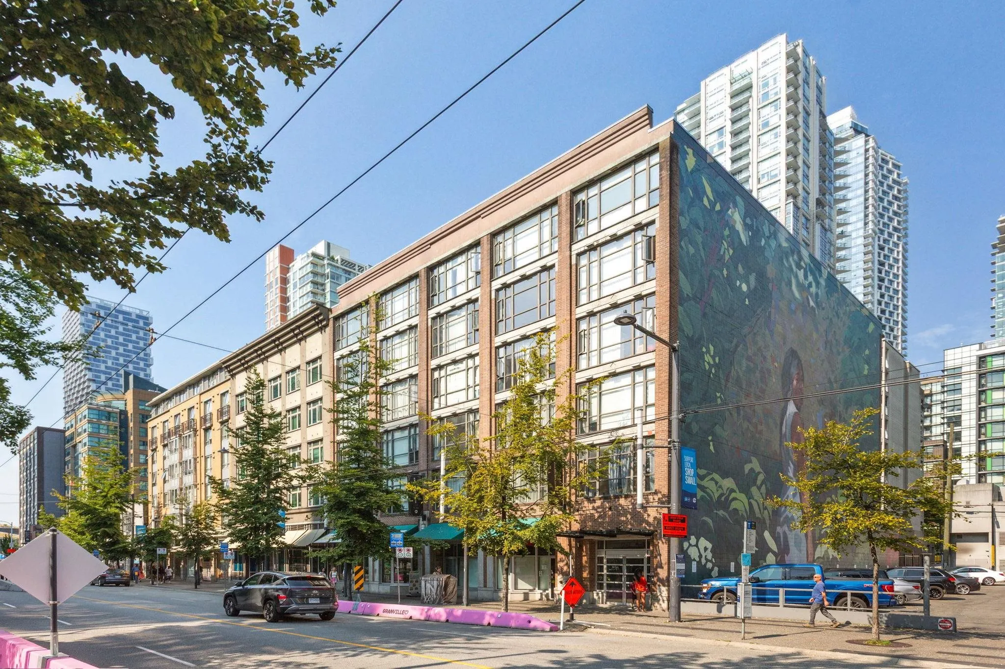 509 1249 Granville Street
