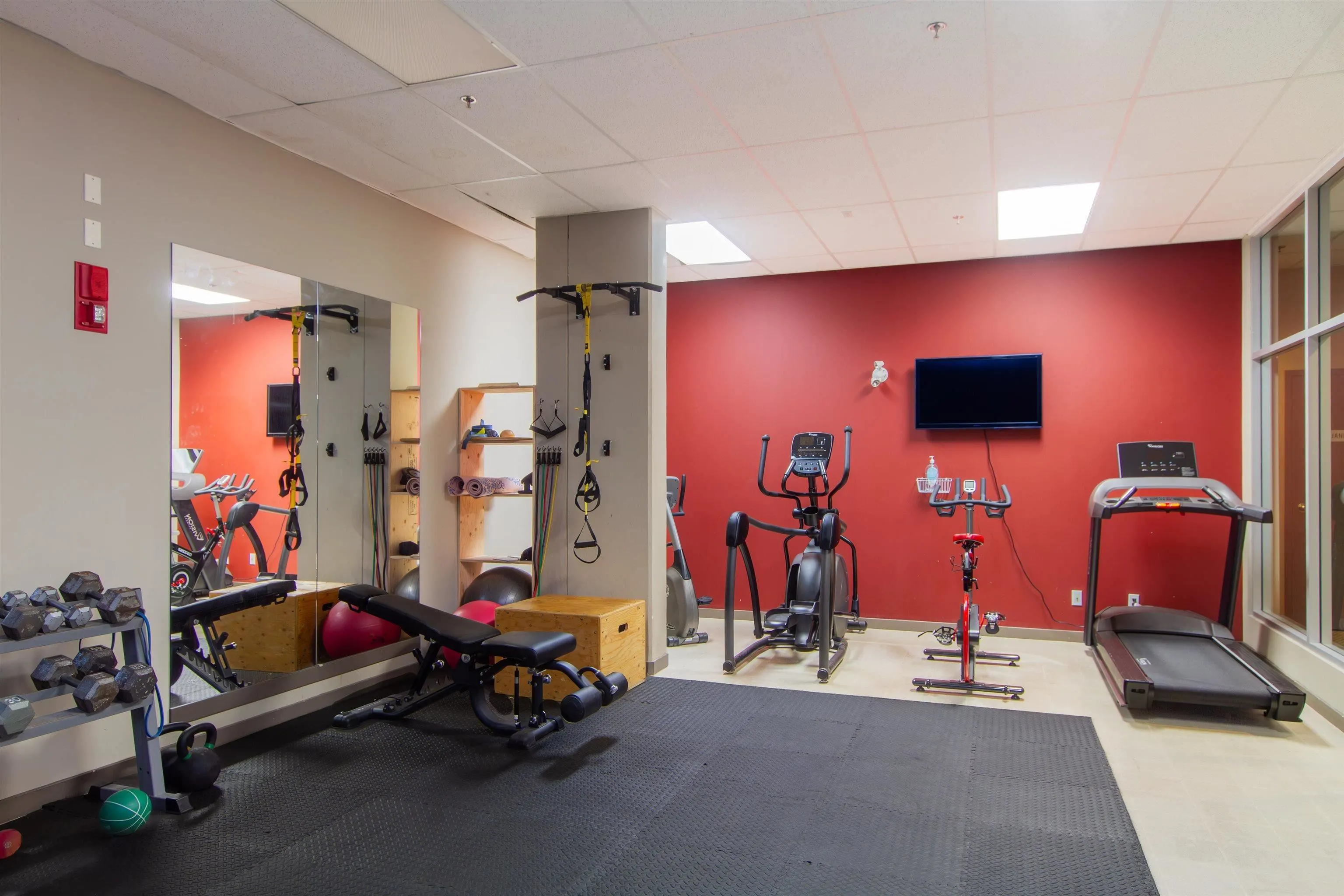 215 40437 Tantalus Road