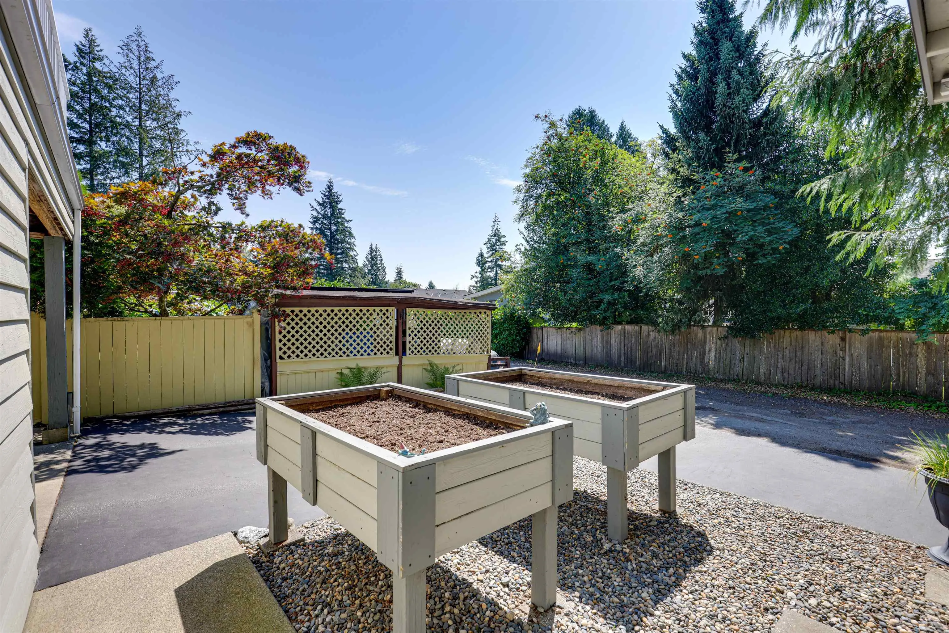 1433 Doran Road