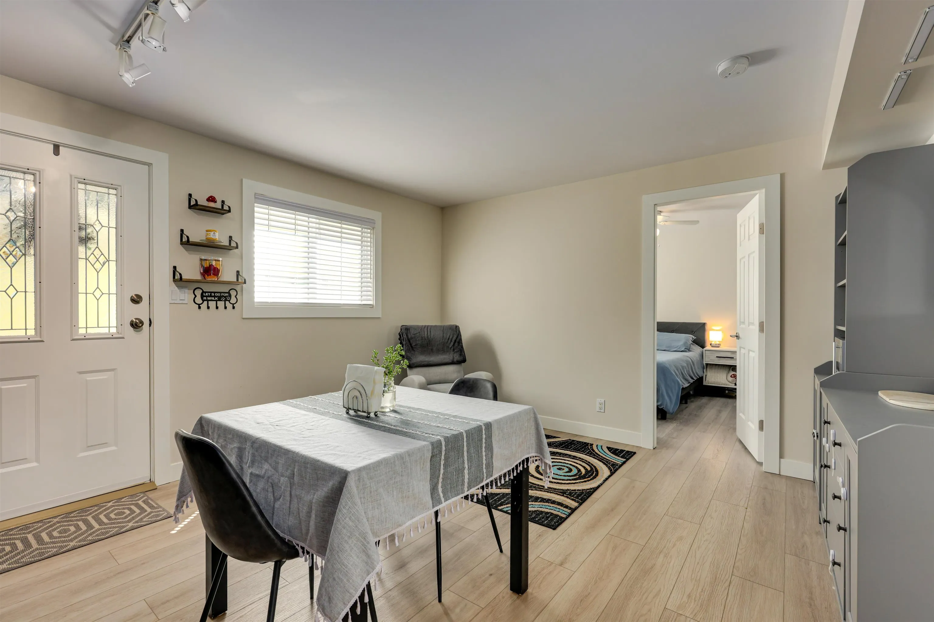 1433 Doran Road