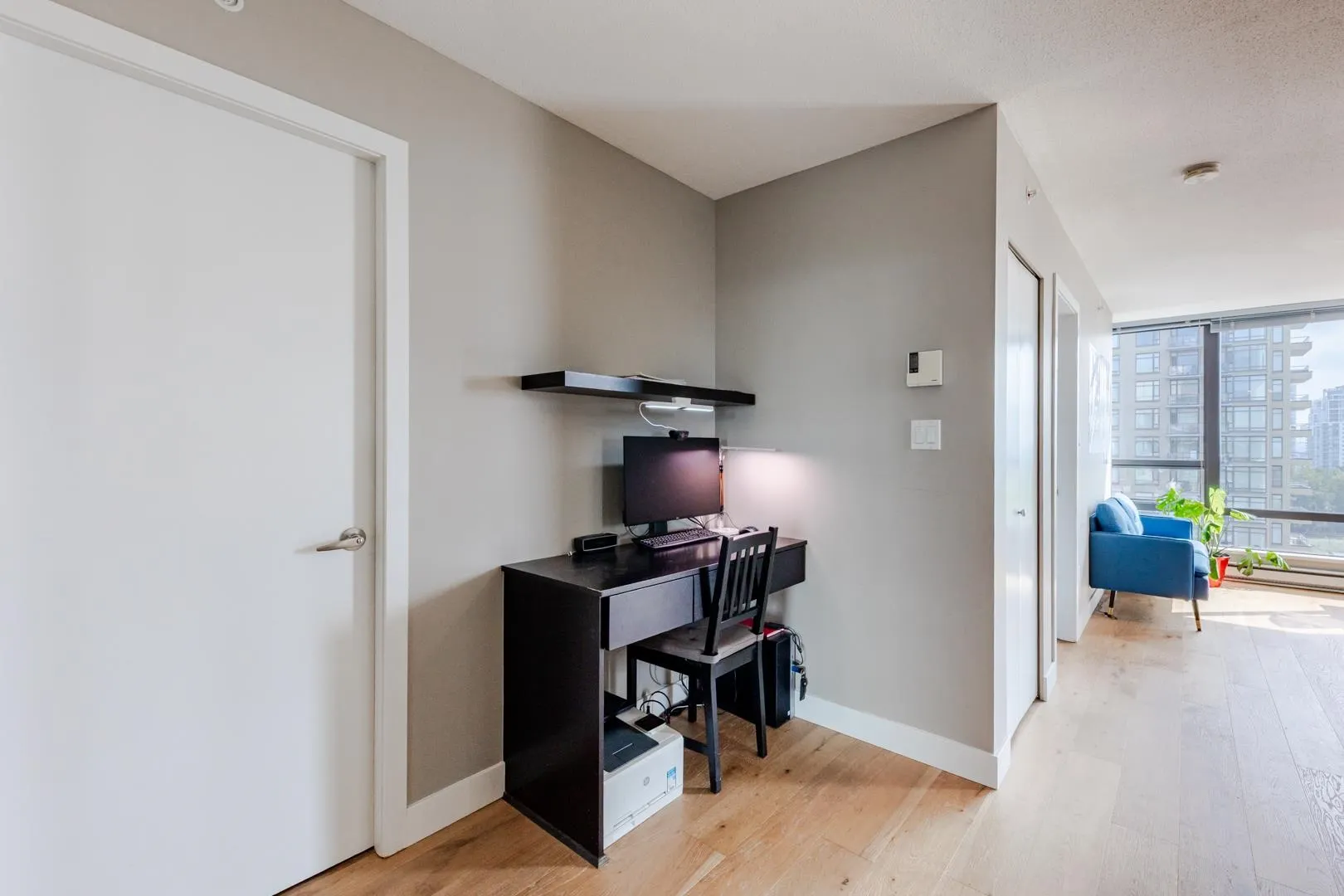 1602 4182 Dawson Street