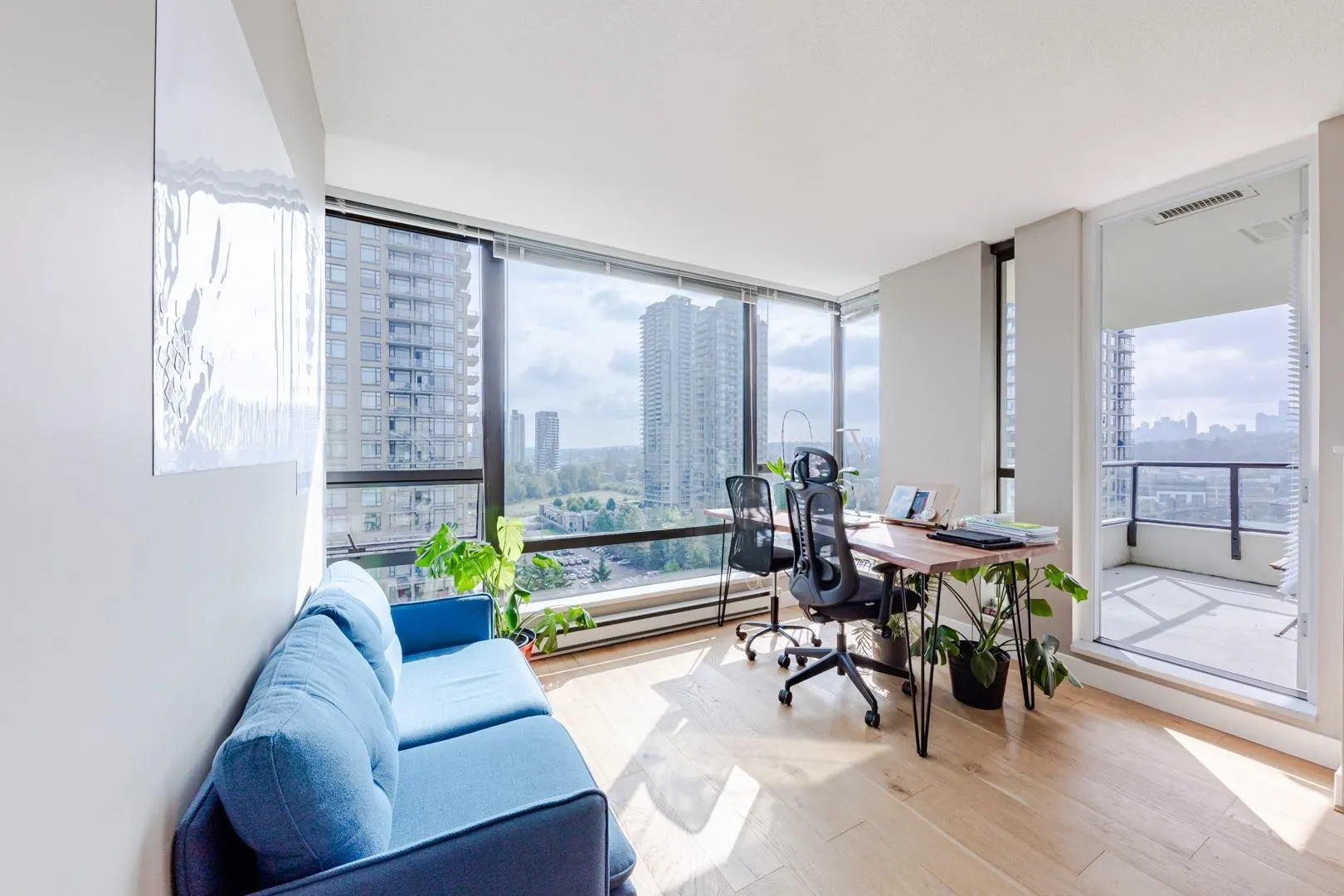 1602 4182 Dawson Street
