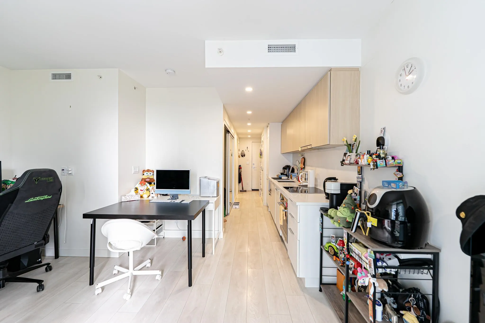 806 13318 104 Avenue