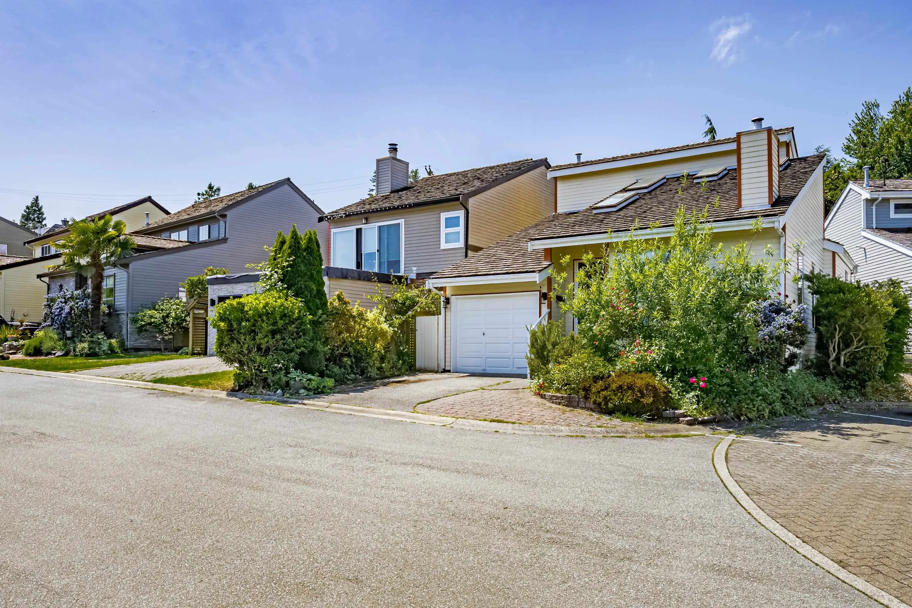1472 Village Green Wynd