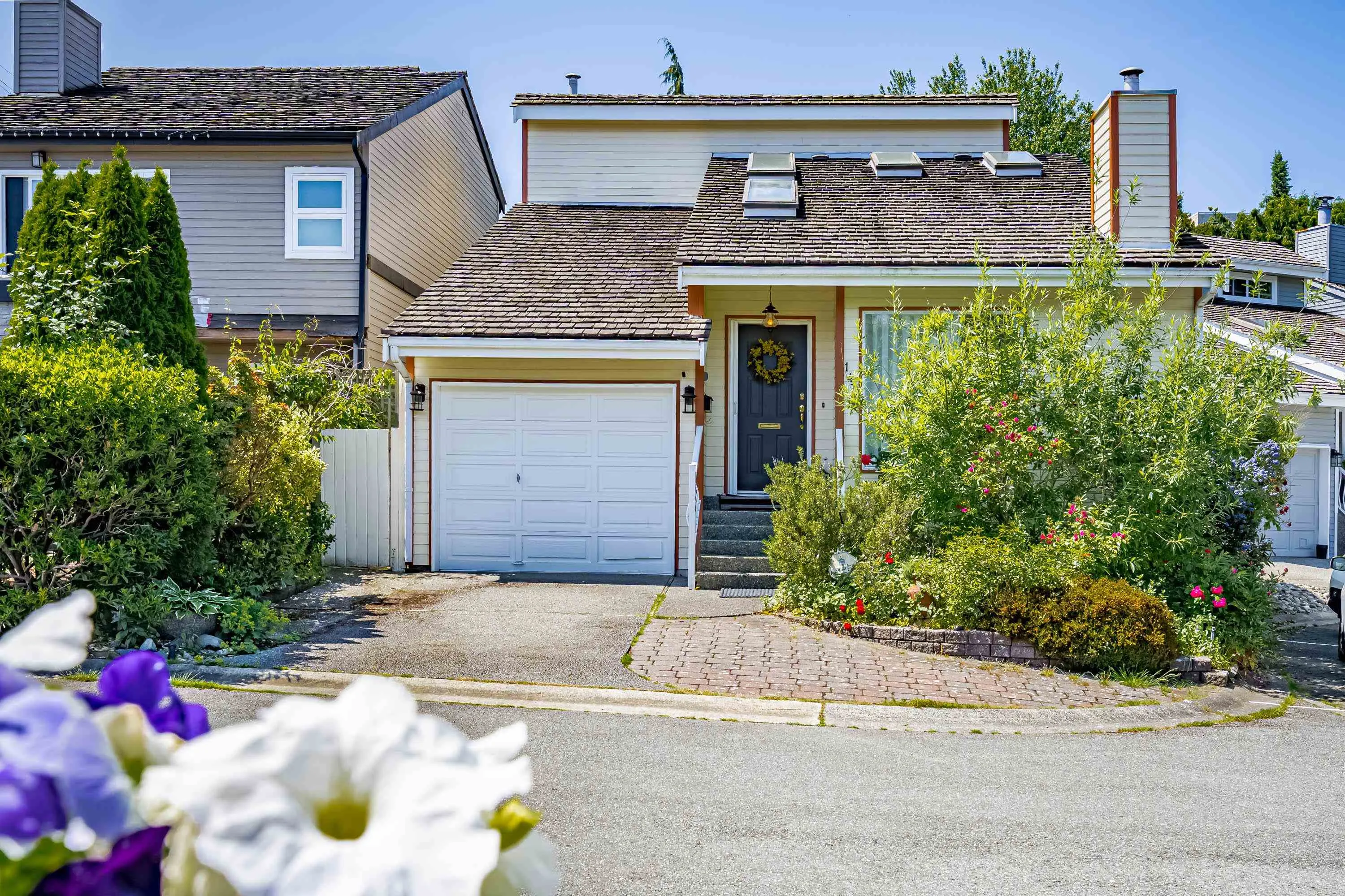 1472 Village Green Wynd