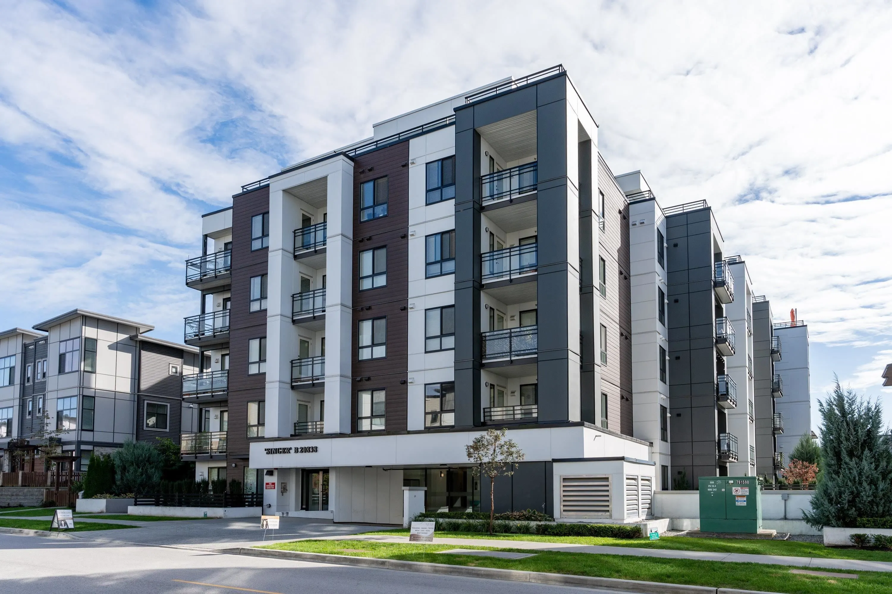 B302 20838 78b Avenue
